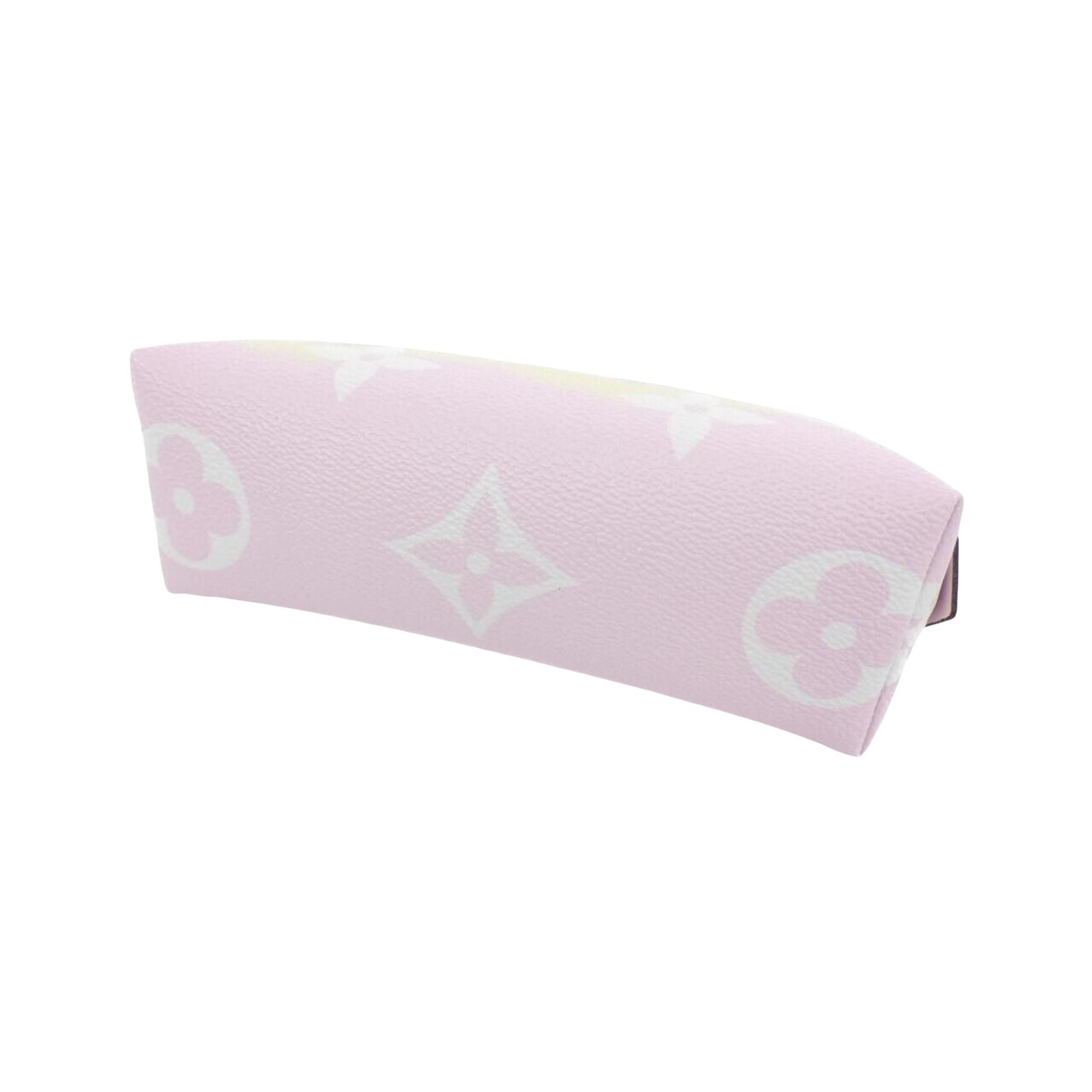 Louis Vuitton Louis Vuitton Cosmetic Pouch clutch Size ONE SIZE - 2 Thumbnail