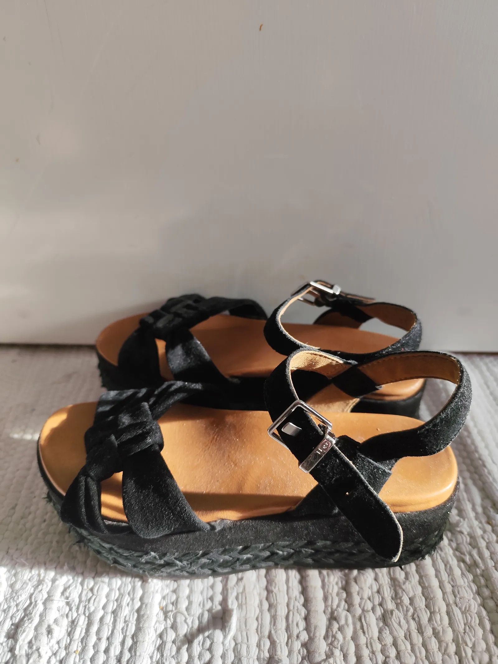 Ugg Ugg Platå Sandaler Sandals Size US 9.5 / IT 39.5 - 2 Thumbnail