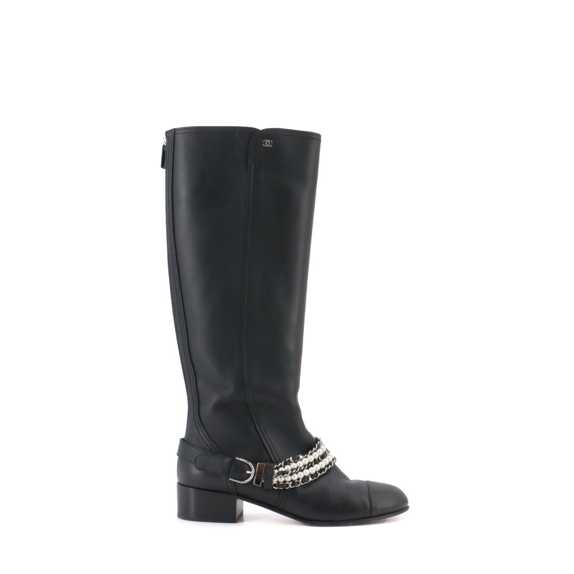 Chanel CHANEL - Chanel black leather boots with pearls (T41.5) Size US 10.5 / IT 40.5 - 2 Thumbnail