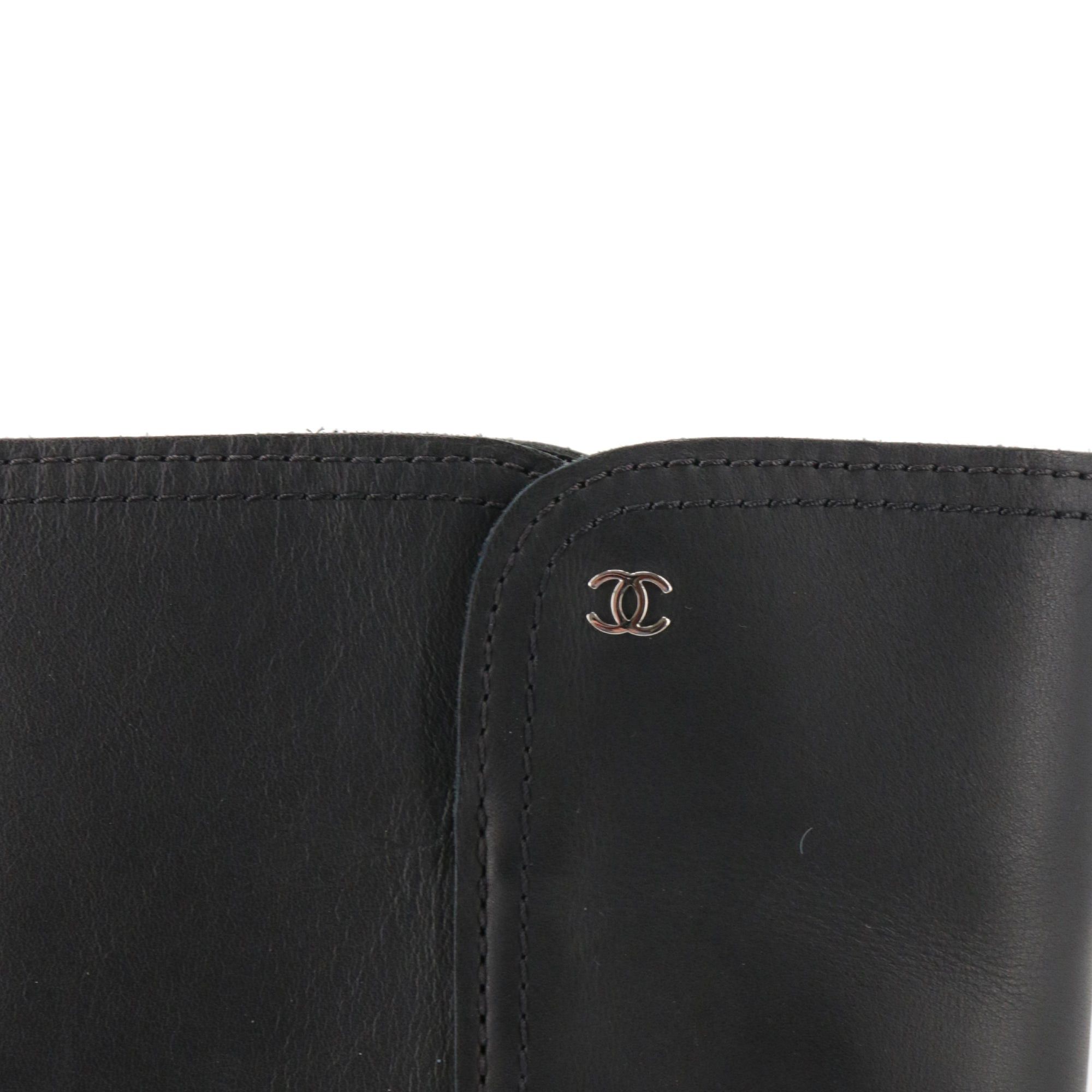 Chanel CHANEL - Chanel black leather boots with pearls (T41.5) Size US 10.5 / IT 40.5 - 5 Thumbnail