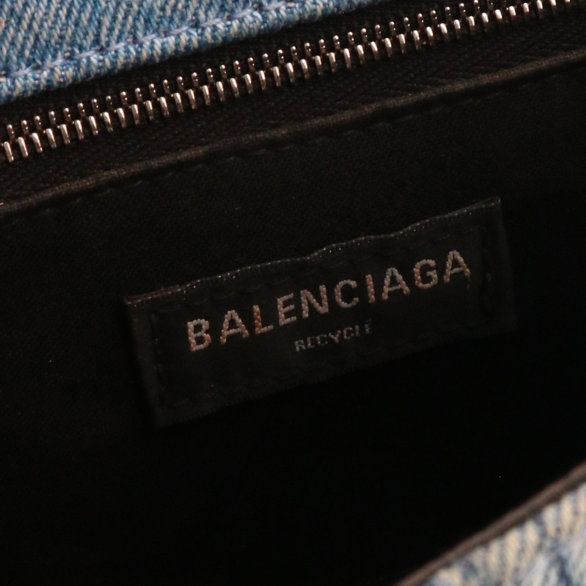 Balenciaga BALENCIAGA - Hourglass Balenciaga Small Size denim patchwork shoulder bag Size ONE SIZE - 11 Thumbnail