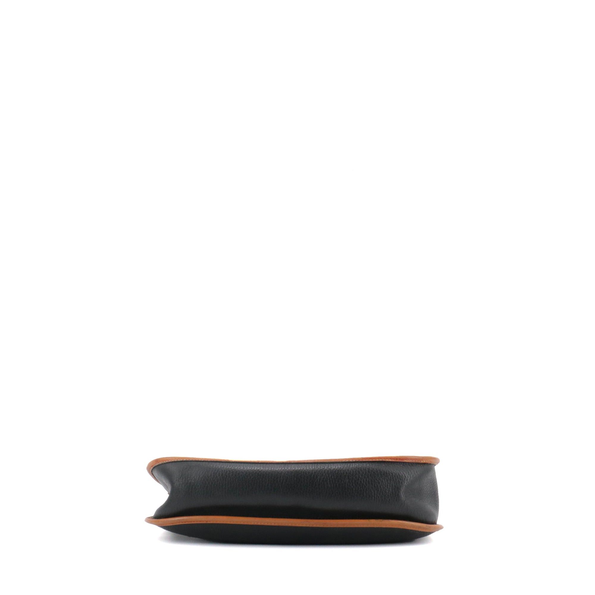 Hermes HERMÈS - Evelyne III Hermès shoulder bag in black and gold clemence leather Size ONE SIZE - 4 Thumbnail