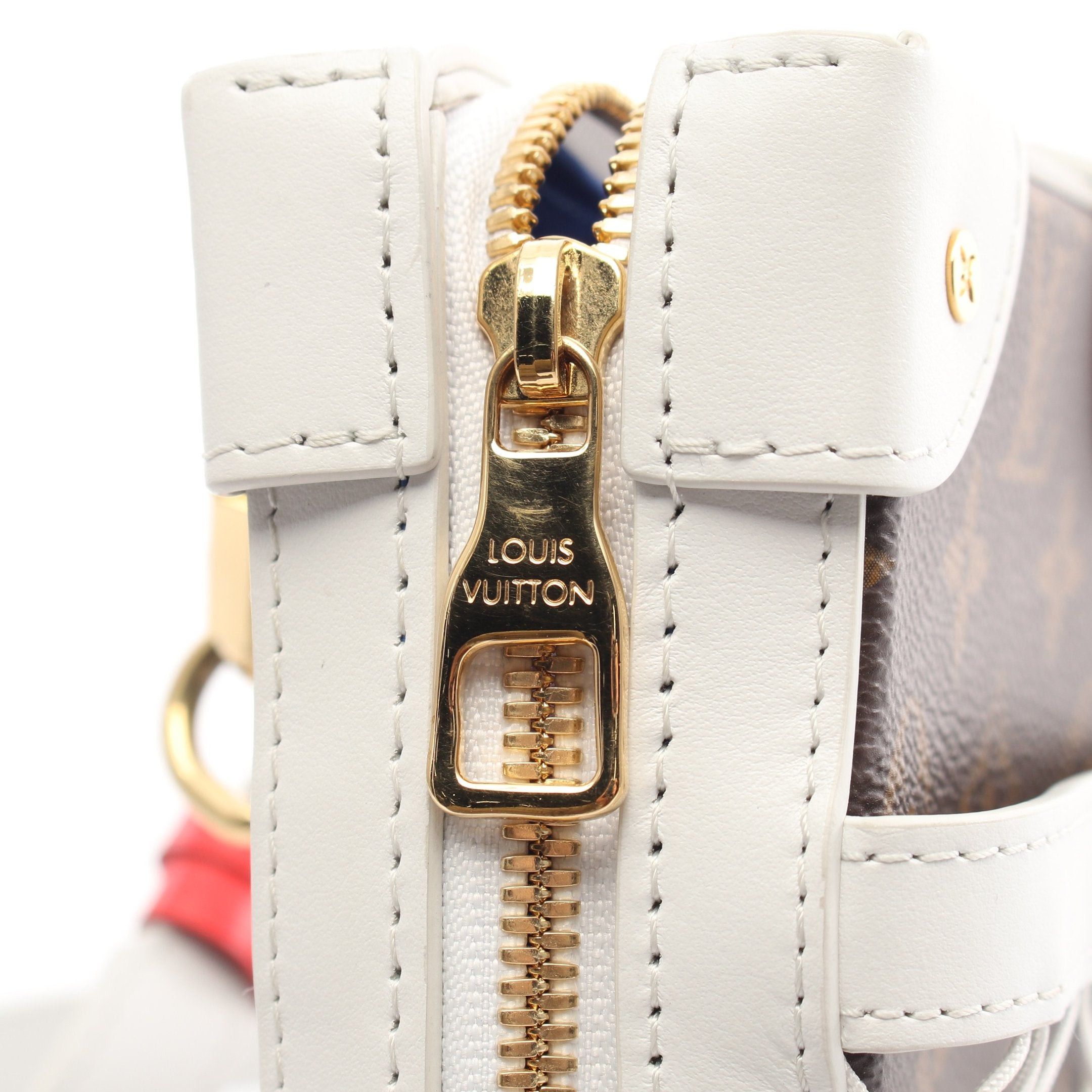Louis Vuitton Louis Vuitton Lv * Nba Soft Trunk Phone Box Monogram Body Bag Leather Fabric Brown White Size ONE SIZE - 9 Thumbnail