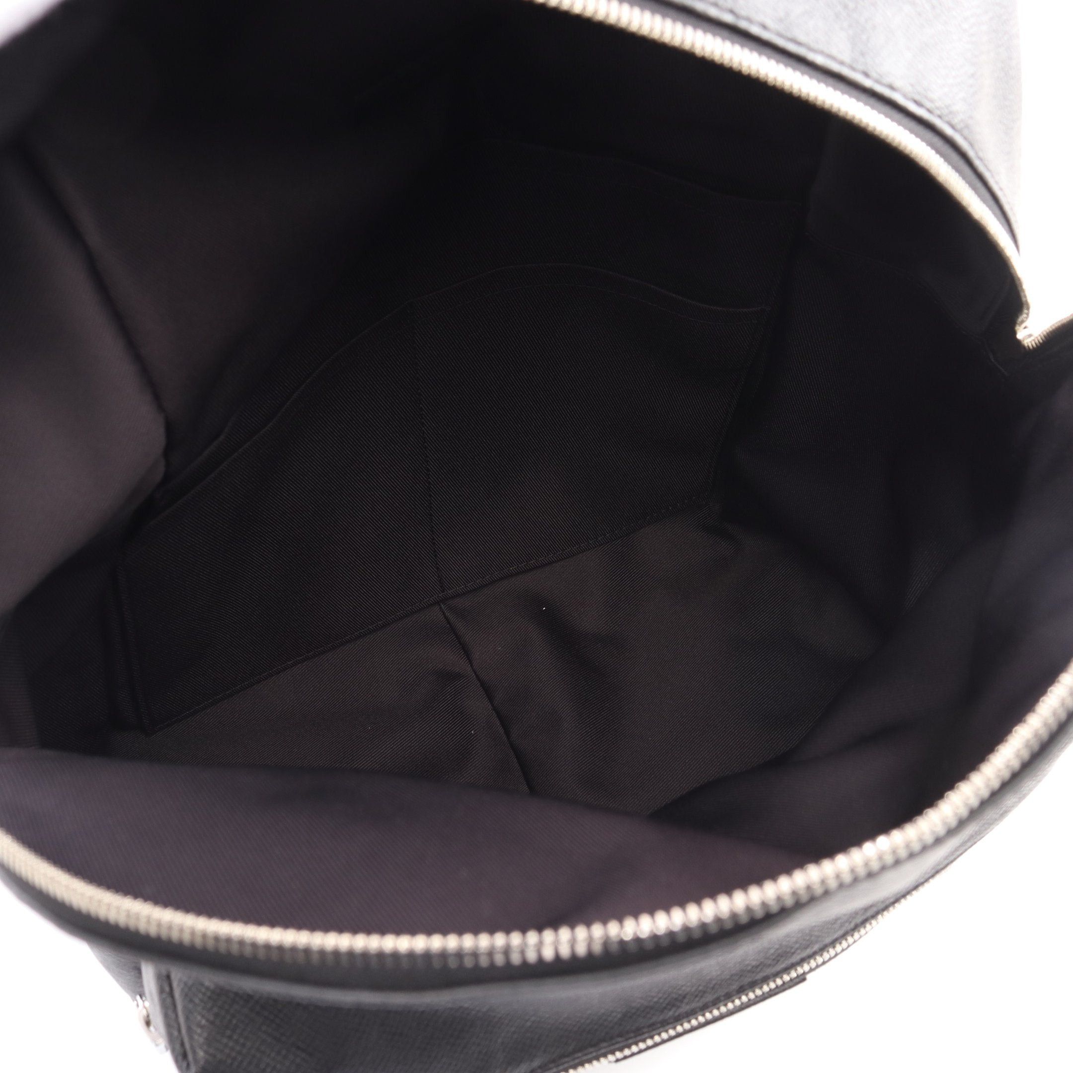 Louis Vuitton Louis Vuitton Discovery Monogram Eclipse Taigarama Backpack Rucksack Leather Black Size ONE SIZE - 3 Thumbnail