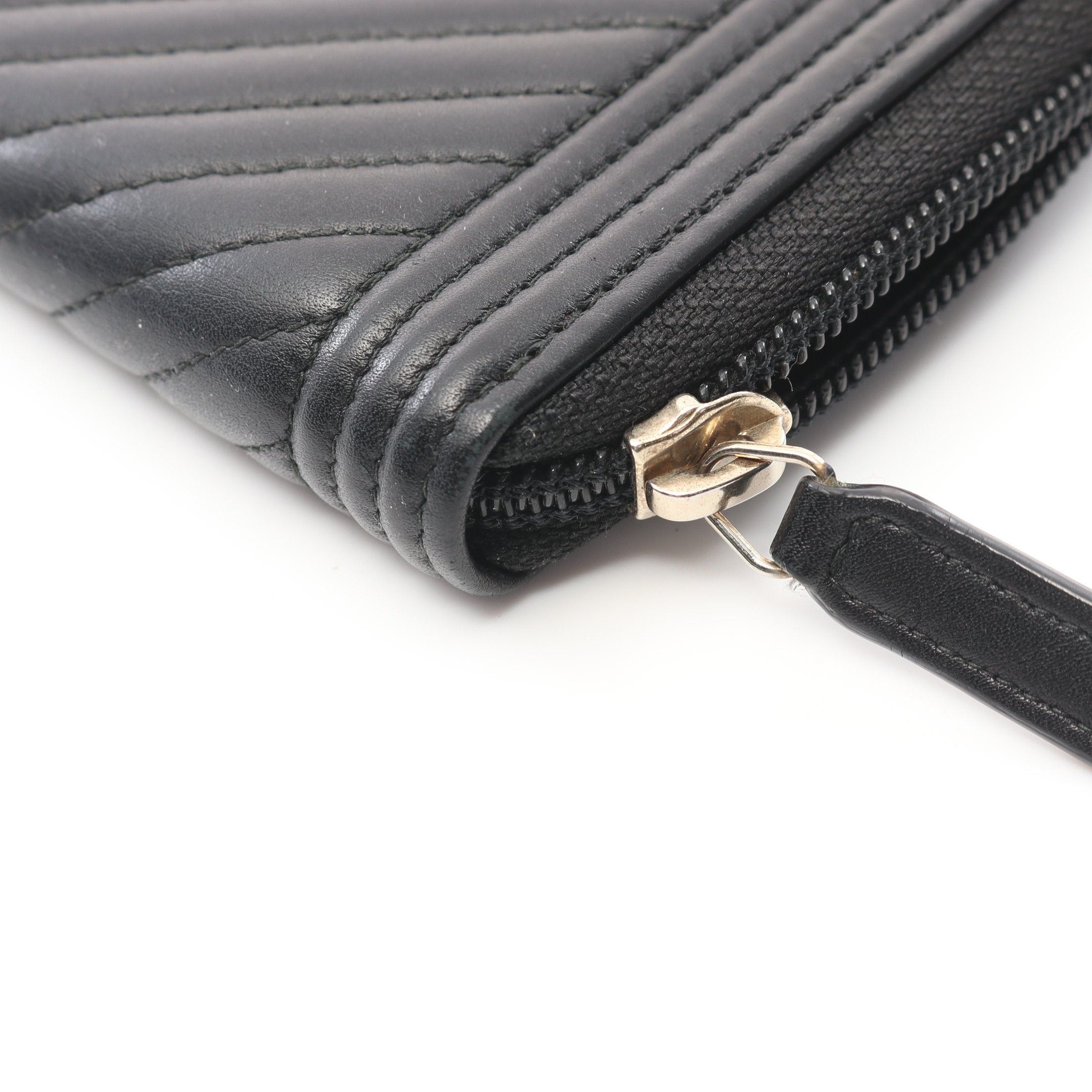 Chanel Chanel Boy Chanel Round Zipper Long Wallet Lambskin Black Gold Hardware Size ONE SIZE - 6 Thumbnail