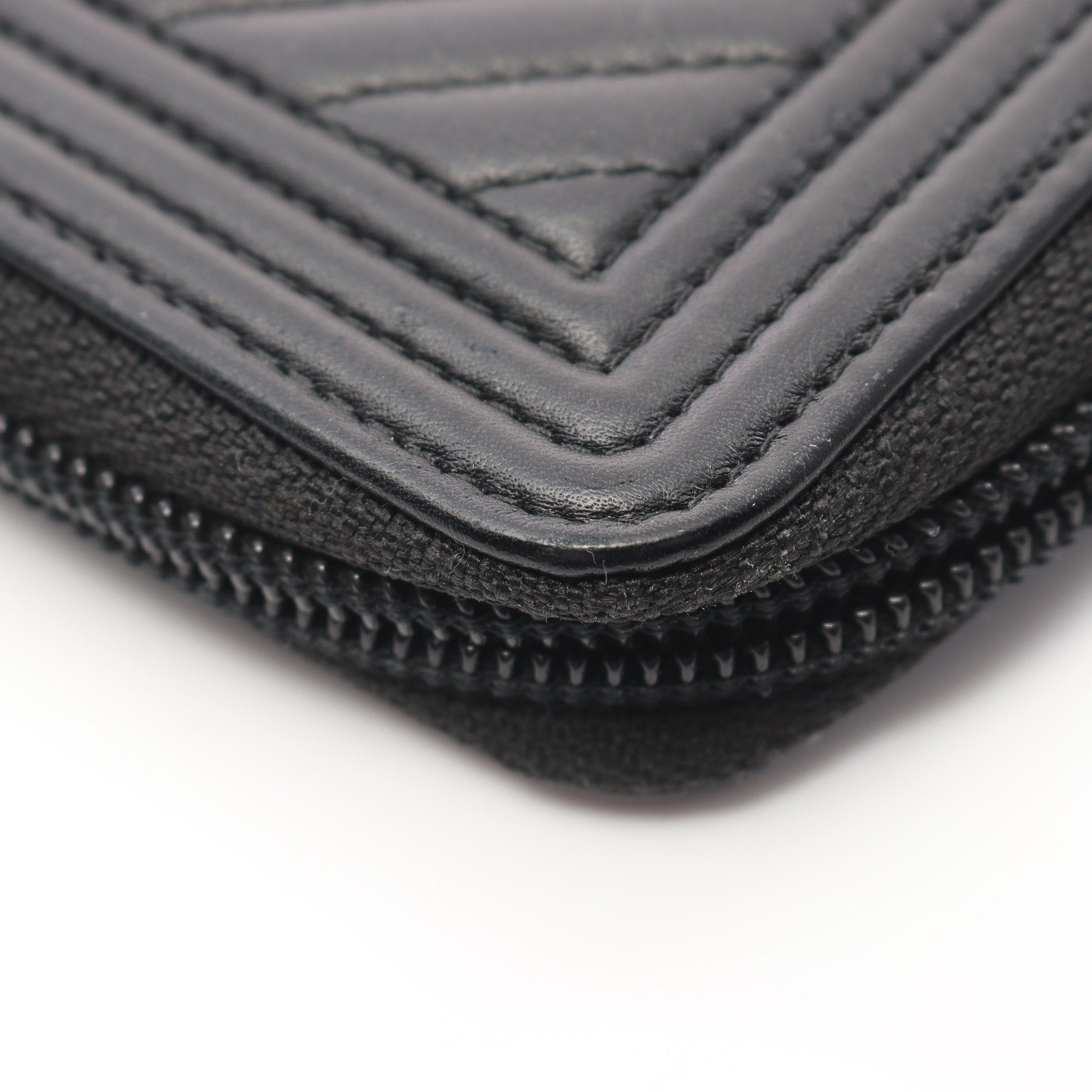 Chanel Chanel Boy Chanel Round Zipper Long Wallet Lambskin Black Gold Hardware Size ONE SIZE - 8 Thumbnail