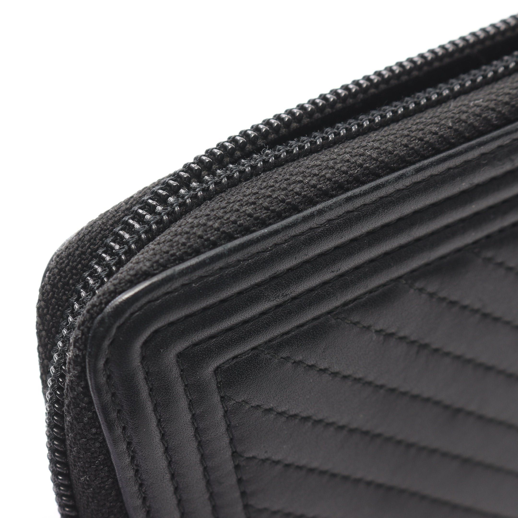 Chanel Chanel Boy Chanel Round Zipper Long Wallet Lambskin Black Gold Hardware Size ONE SIZE - 7 Thumbnail