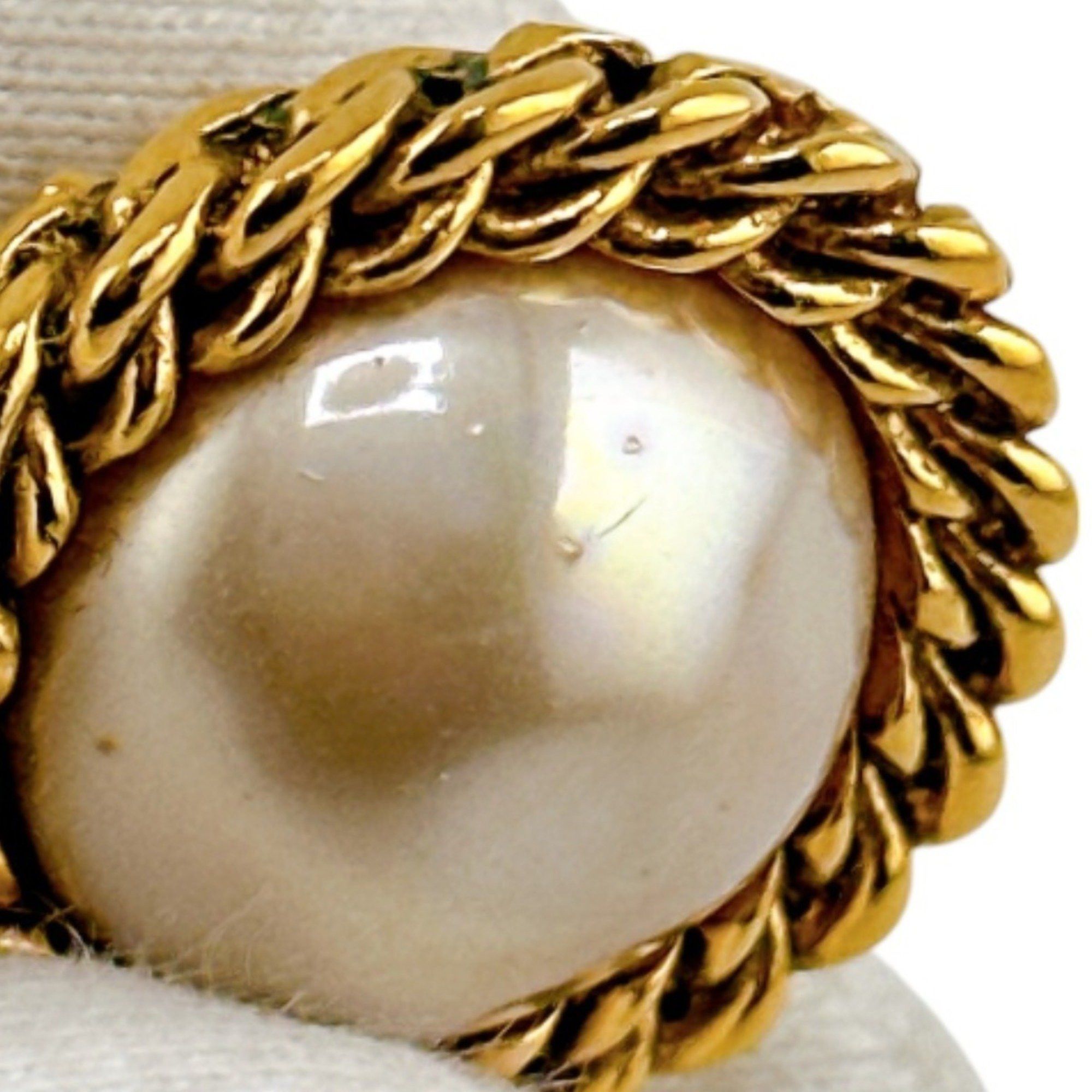 Chanel CHANEL Earrings, Faux Pearl, Gold Size ONE SIZE - 10 Thumbnail