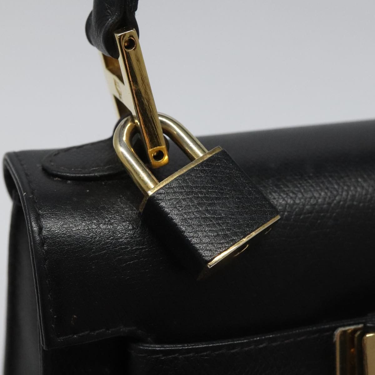 MCM Black Leather Handbag (Pre-Owned) Size ONE SIZE - 20 Thumbnail
