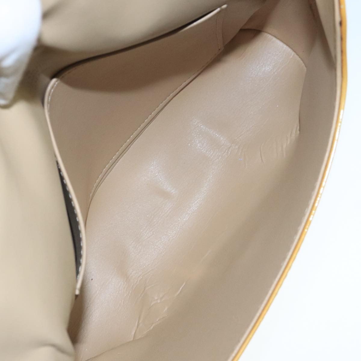 Louis Vuitton Thompson Street Beige Patent Leather Shoulder Bag Size ONE SIZE - 12 Thumbnail