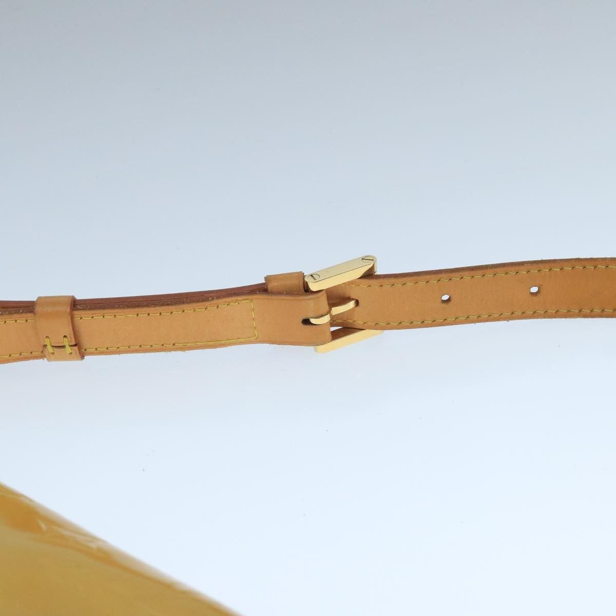 Louis Vuitton Thompson Street Beige Patent Leather Shoulder Bag Size ONE SIZE - 11 Thumbnail