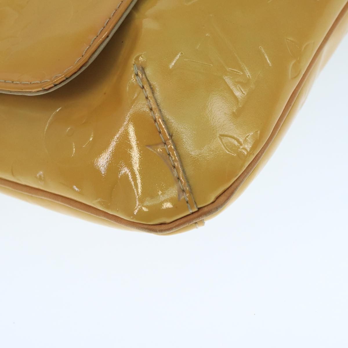 Louis Vuitton Thompson Street Beige Patent Leather Shoulder Bag Size ONE SIZE - 8 Thumbnail