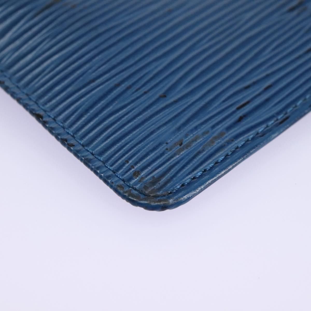Louis Vuitton Pochette Clés Blue Leather Wallet (Pre-Owned) Size ONE SIZE - 7 Thumbnail
