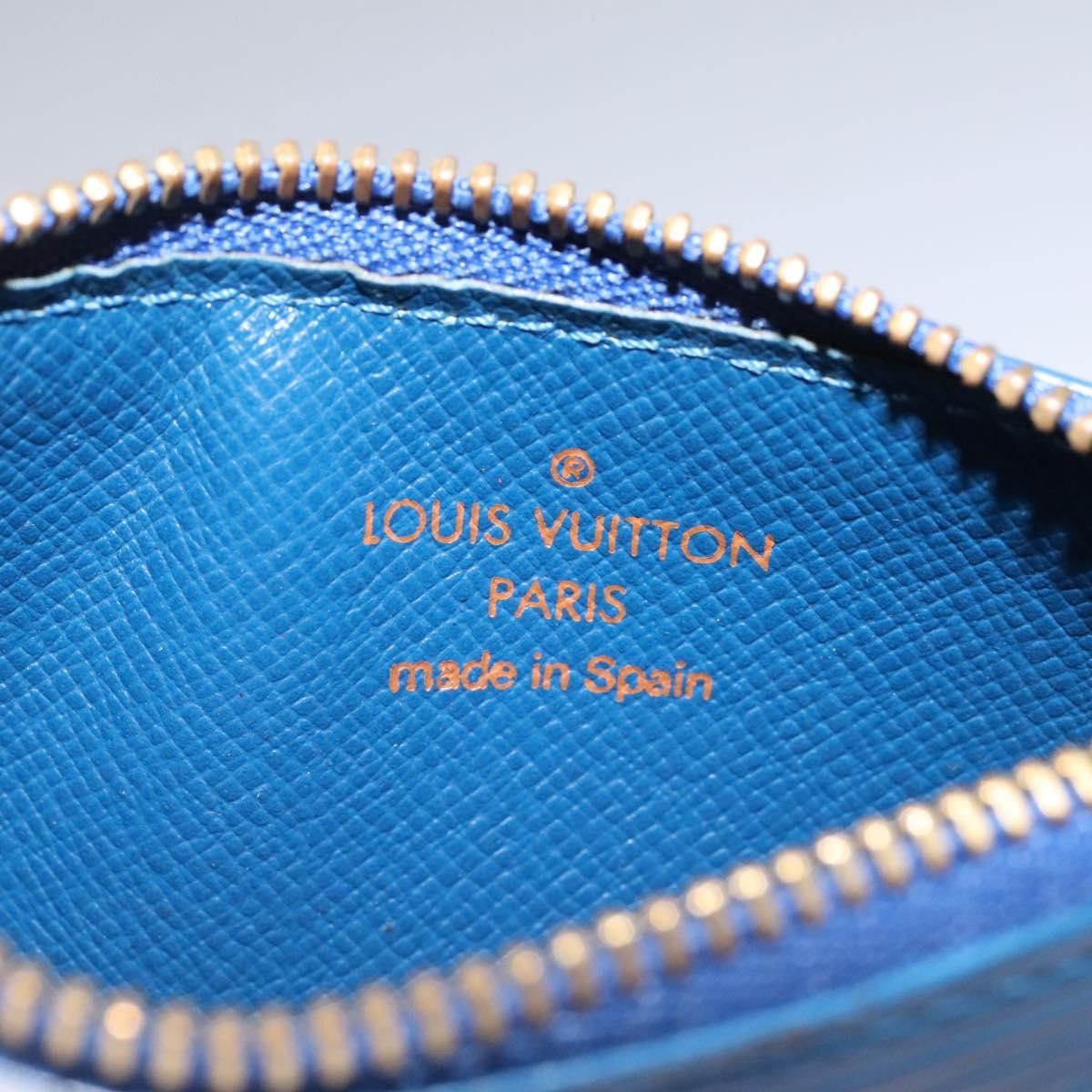 Louis Vuitton Pochette Clés Blue Leather Wallet (Pre-Owned) Size ONE SIZE - 14 Thumbnail