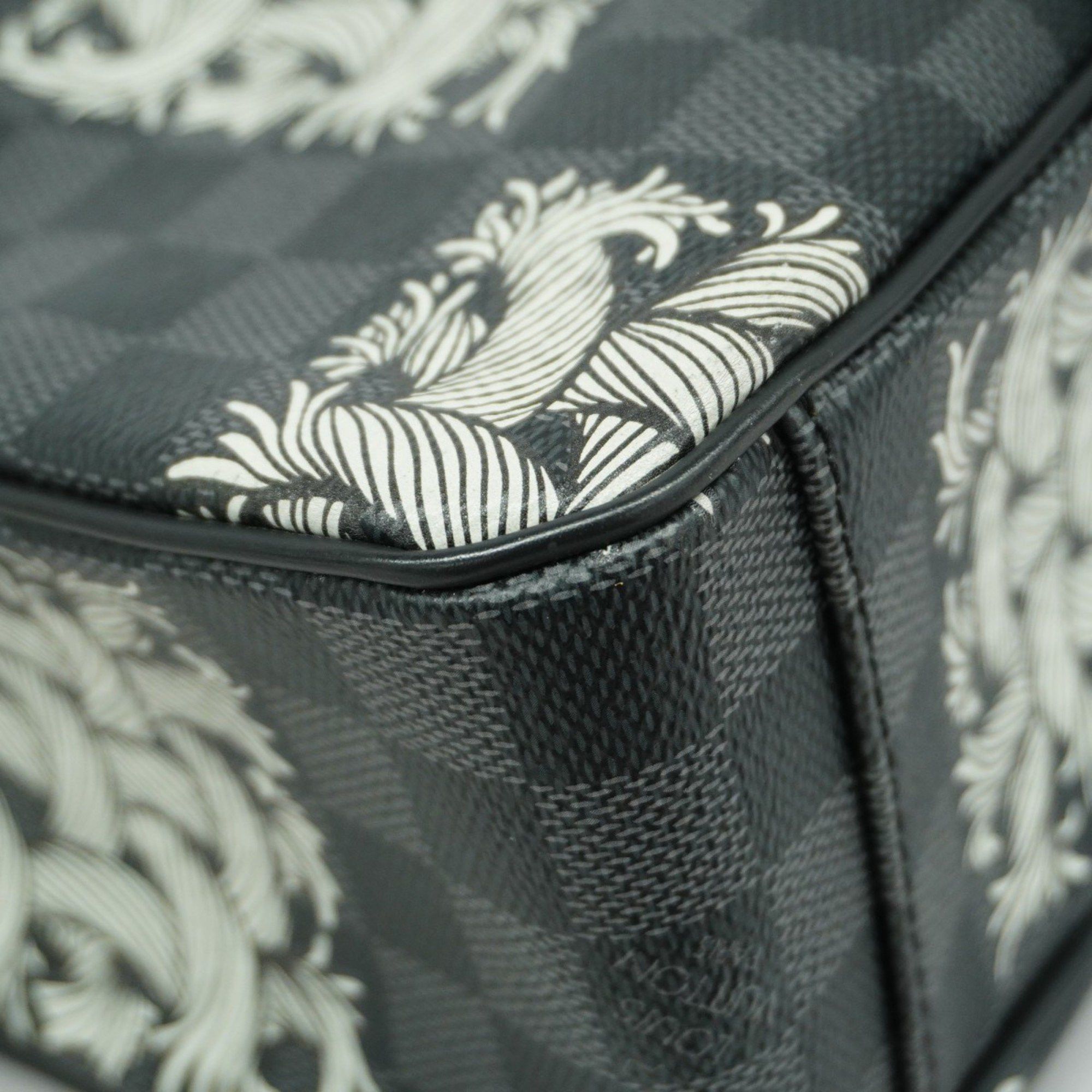 Louis Vuitton Louis Vuitton Tadao tote Size ONE SIZE - 6 Thumbnail