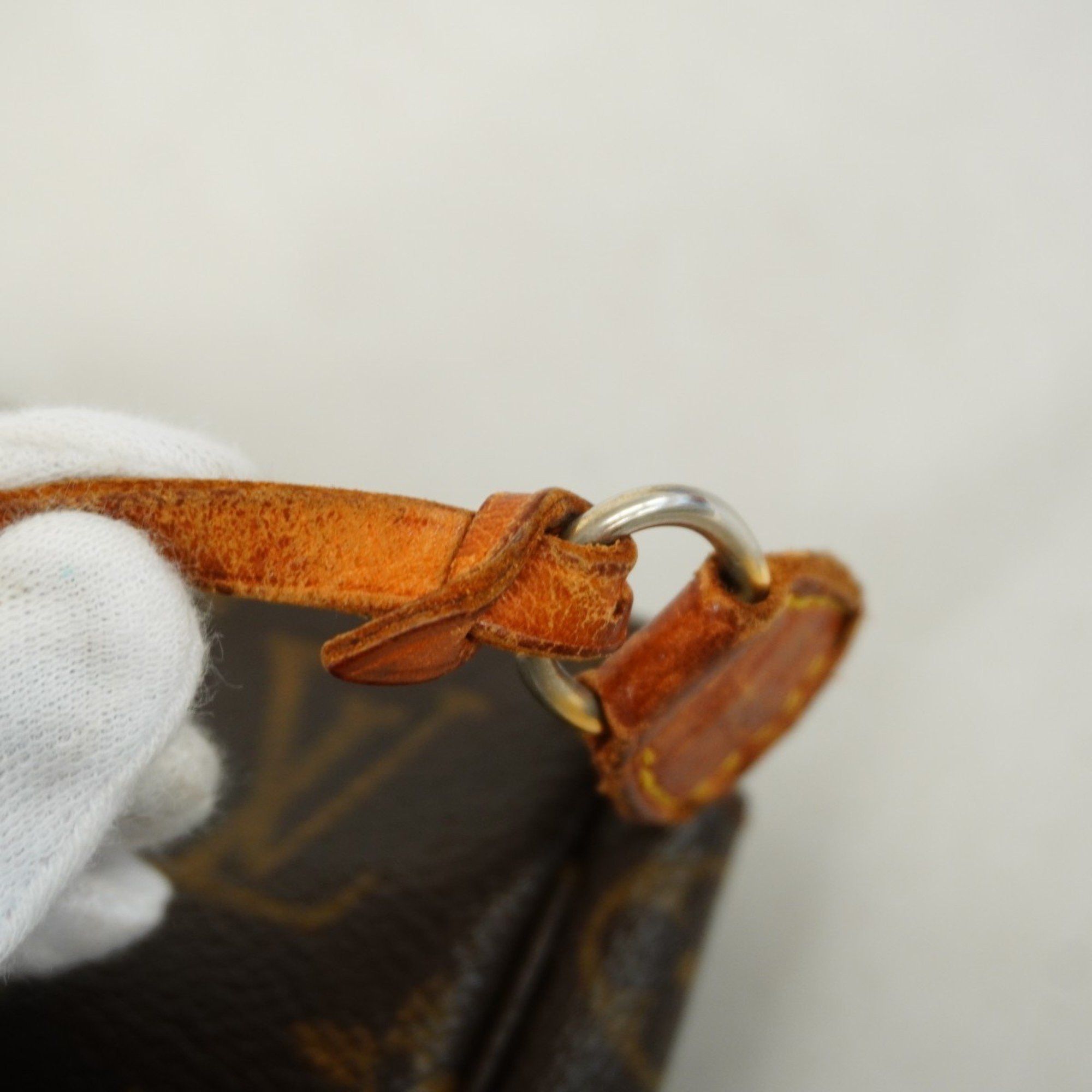 Louis Vuitton Louis Vuitton Pochette Accessoire clutch Size ONE SIZE - 7 Thumbnail