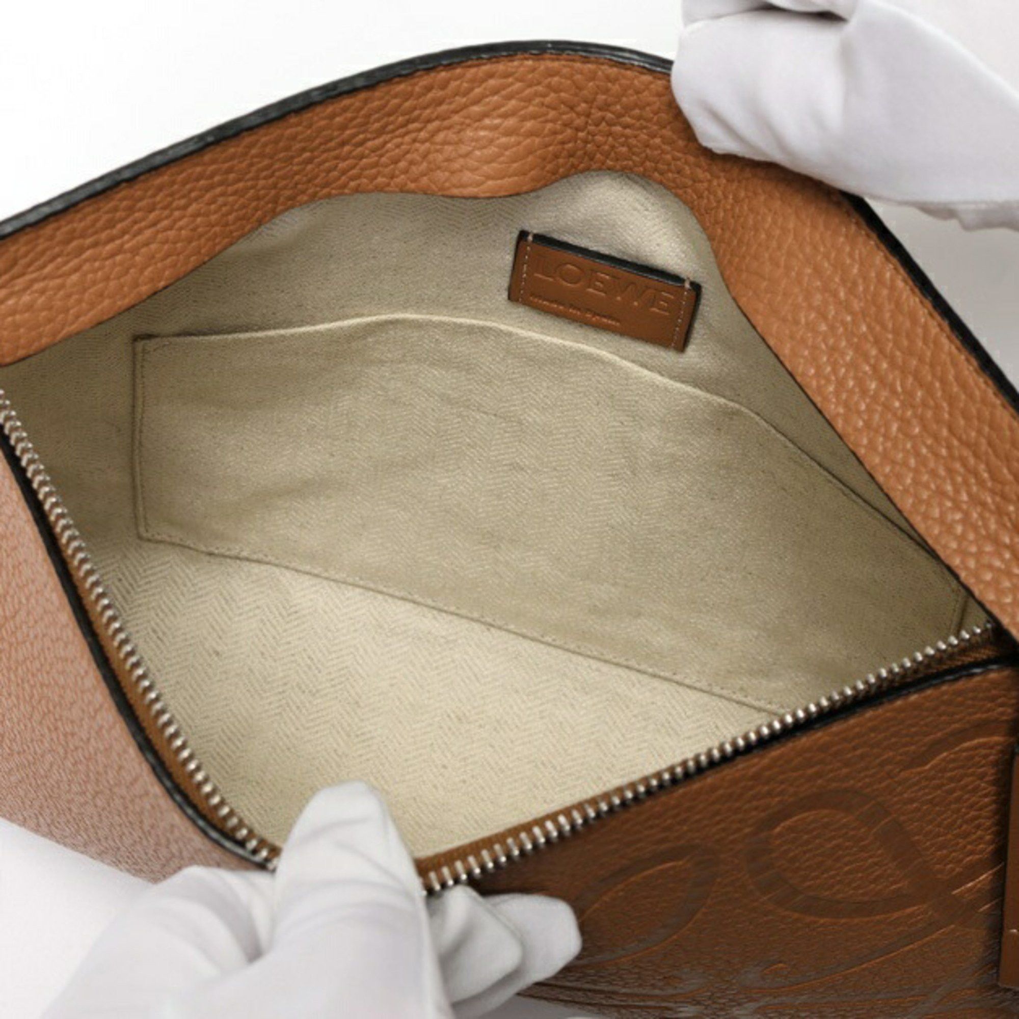 Loewe Loewe T pouch clutch Size ONE SIZE - 6 Thumbnail