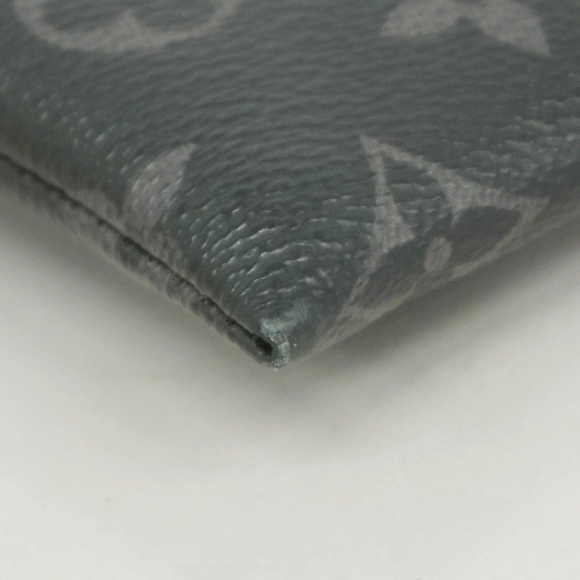Louis Vuitton Louis Vuitton Discovery clutch Size ONE SIZE - 5 Thumbnail