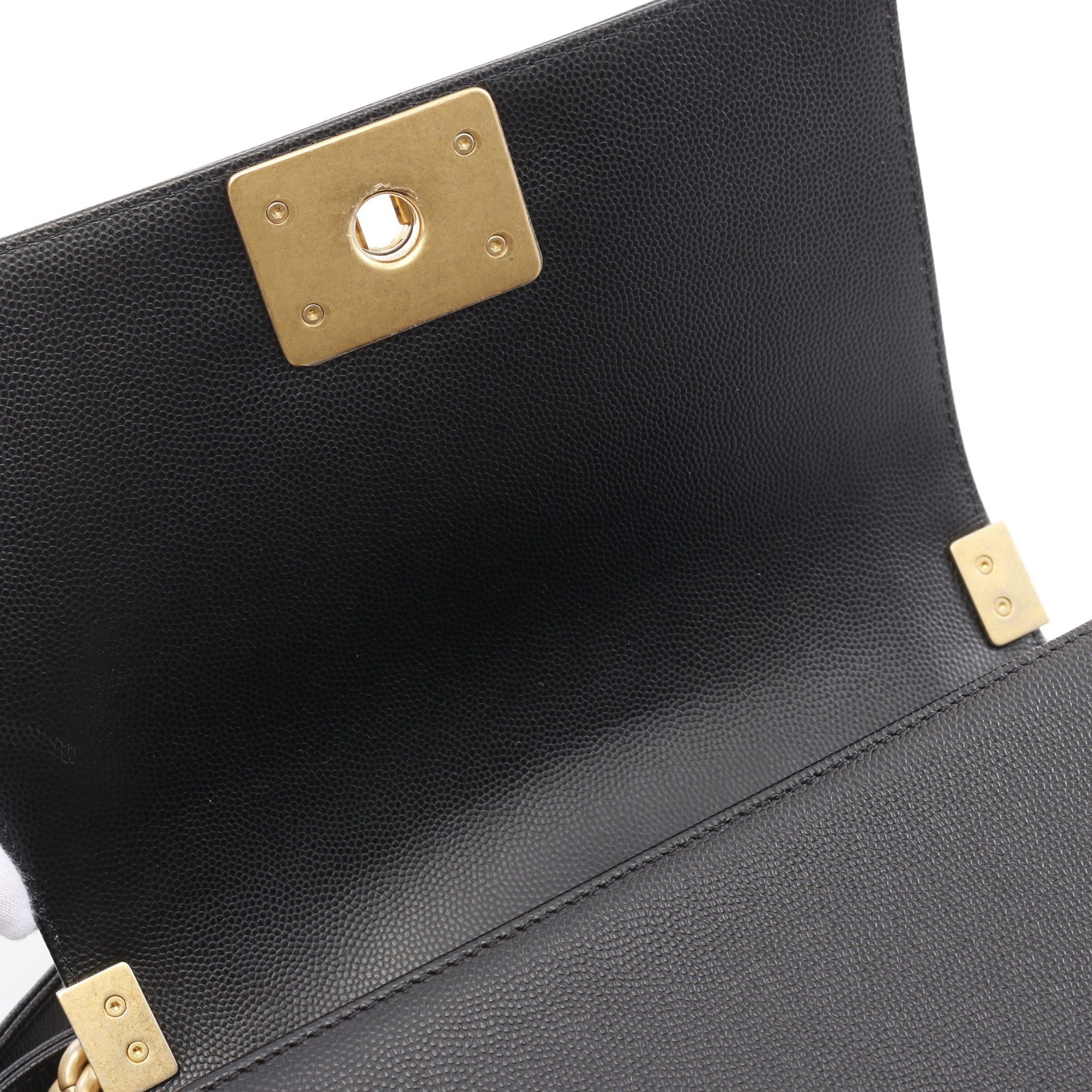Chanel Chanel Boy Chanel Small Chain Shoulder Bag Caviar Skin Black Gold Hardware Size ONE SIZE - 9 Thumbnail