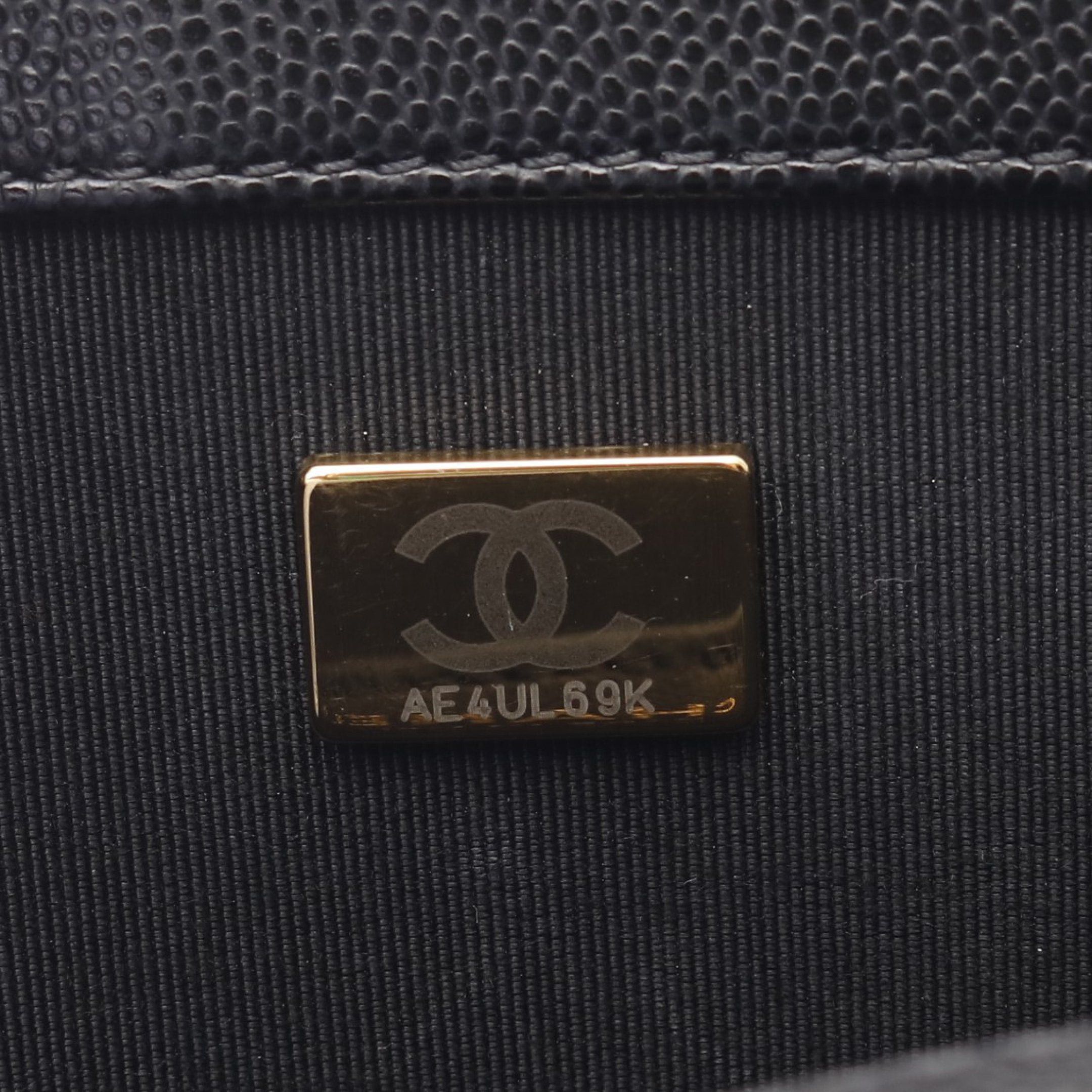 Chanel Chanel Boy Chanel Small Chain Shoulder Bag Caviar Skin Black Gold Hardware Size ONE SIZE - 5 Thumbnail