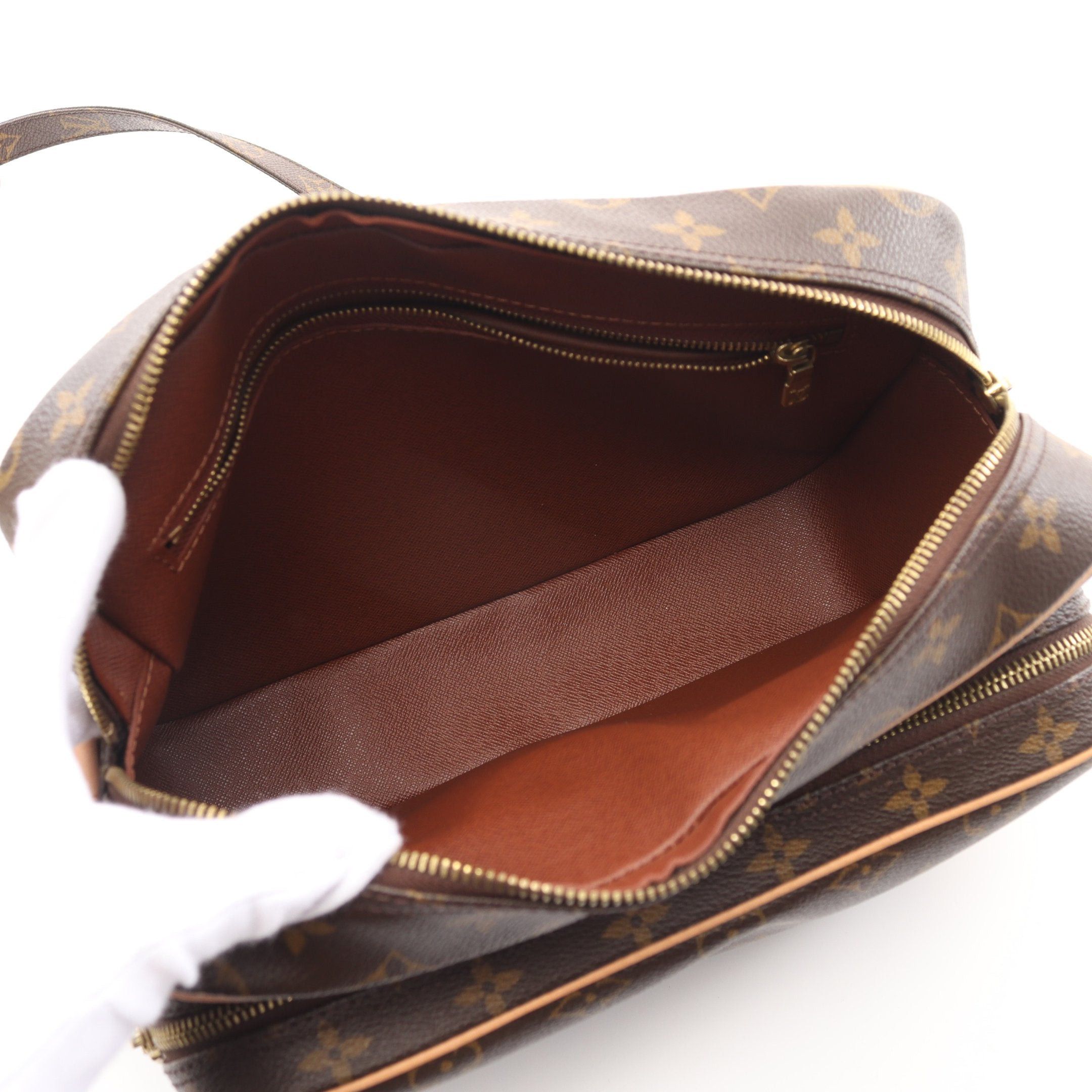 Louis Vuitton Louis Vuitton Nil Monogram Shoulder Bag Leather Brown Size ONE SIZE - 3 Thumbnail