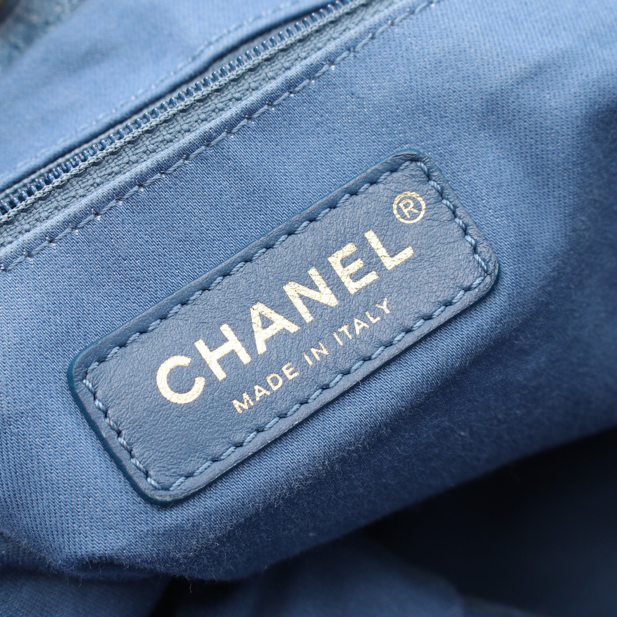 Chanel Chanel Matelasse Maxi Shopping Chain Shoulder Bag Tote Denim Blue Multicolor Gold Hardware Turn Lock Size ONE SIZE - 4 Thumbnail