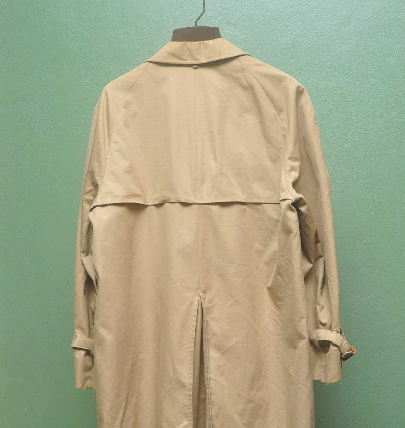 Aquascutum Vtg Aquascutum Made In England Travis Scott Fashion Style Size US XL / EU 56 / 4 - 4 Thumbnail