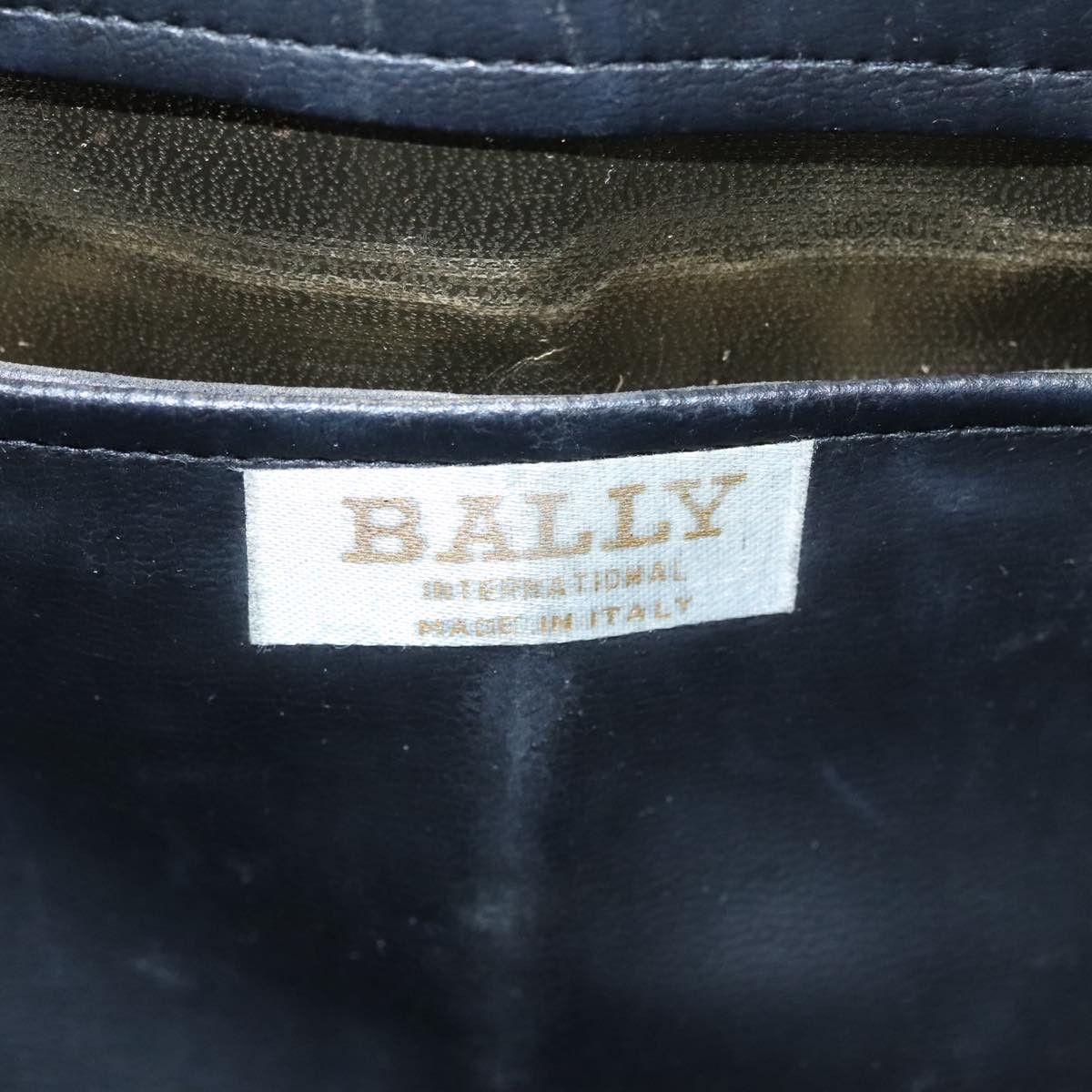 Bally Black Patent Leather Shoulder Bag (Pre-Owned) Size ONE SIZE - 14 Thumbnail