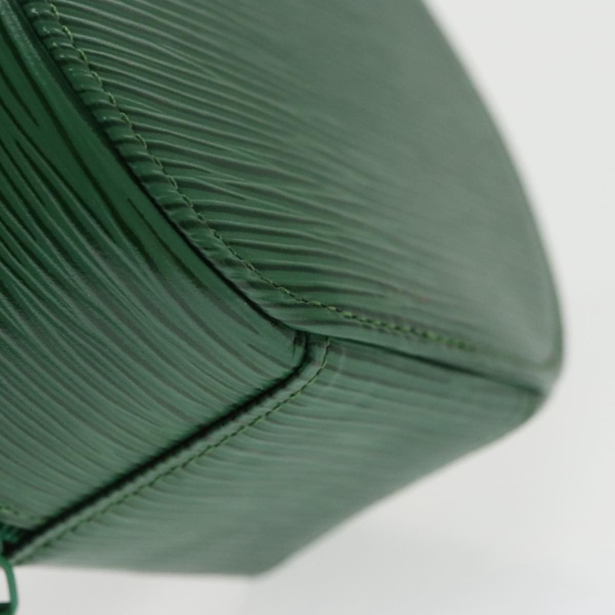 Louis Vuitton Ecrin Green Leather Clutch Bag (Pre-Owned) Size ONE SIZE - 7 Thumbnail