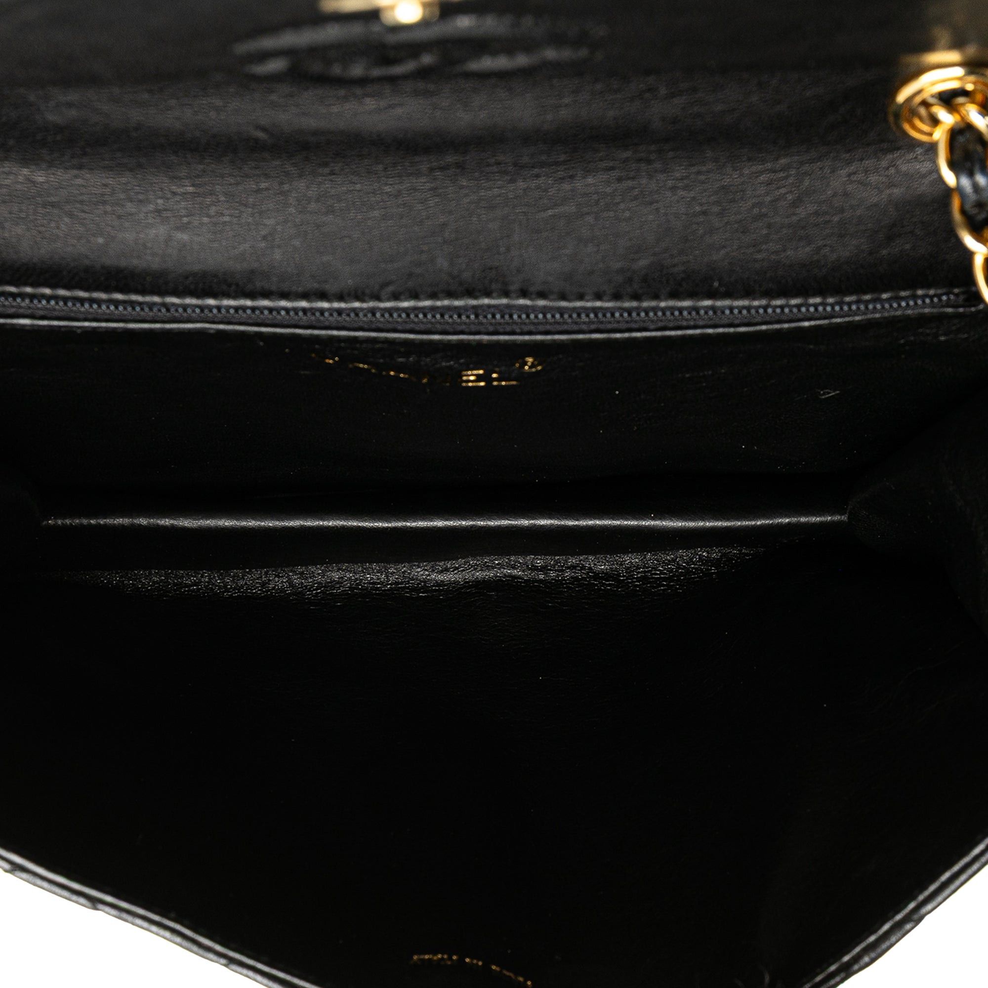 Chanel Chanel Quilted Lambskin Tassel Flap Crossbody Black Size ONE SIZE - 4 Thumbnail