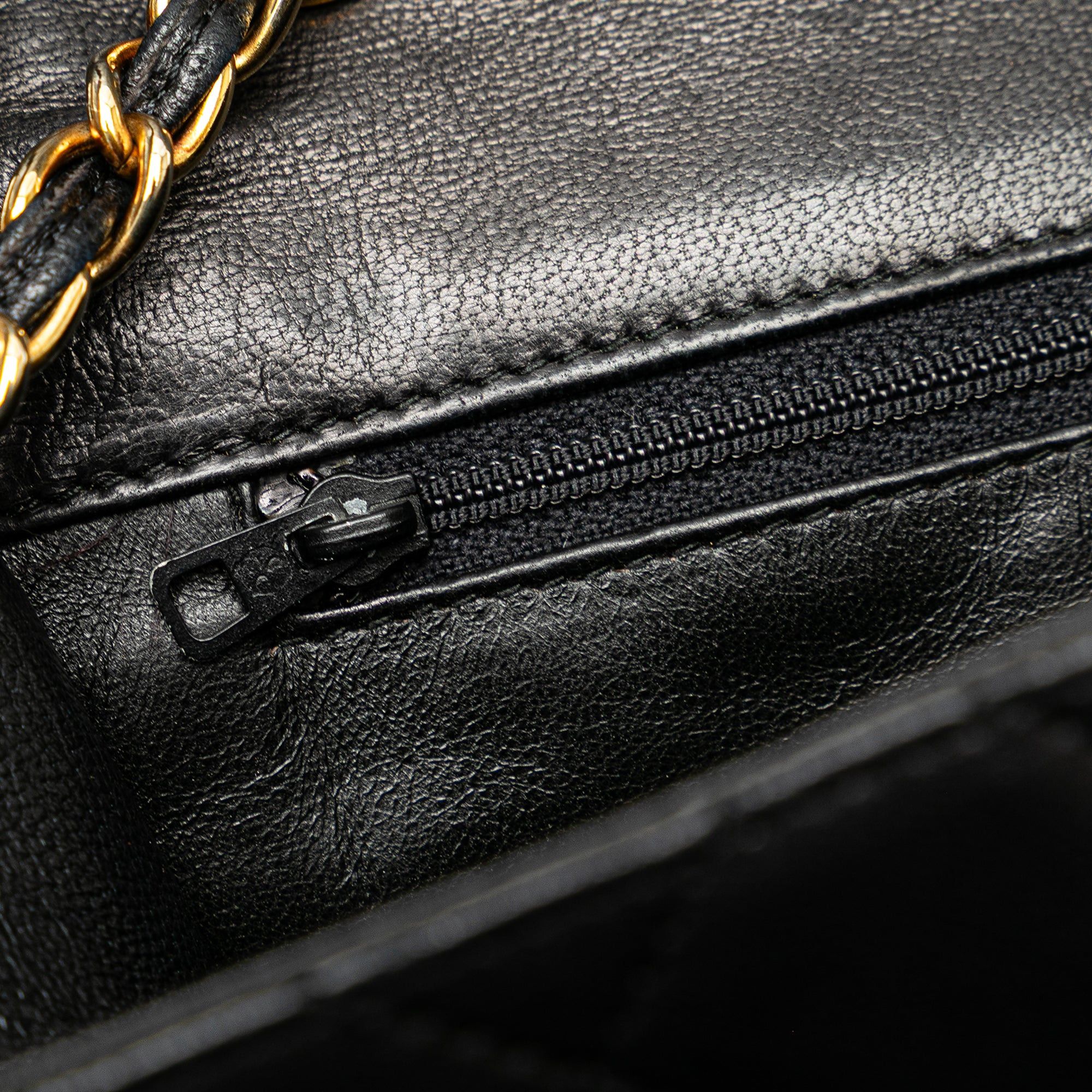 Chanel Chanel Quilted Lambskin Tassel Flap Crossbody Black Size ONE SIZE - 8 Thumbnail