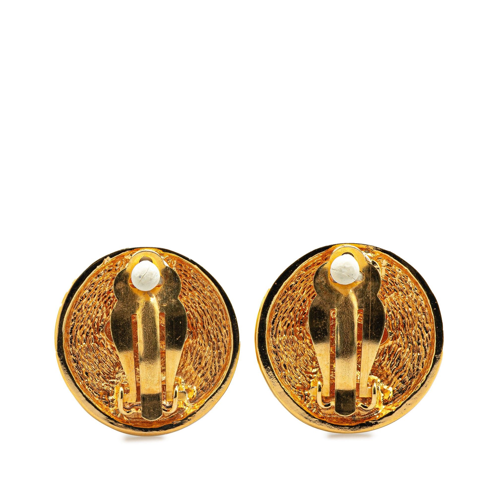 Chanel Chanel Gold Plated CC Quilted Round Clip on Earrings Gold Size ONE SIZE - 2 Thumbnail