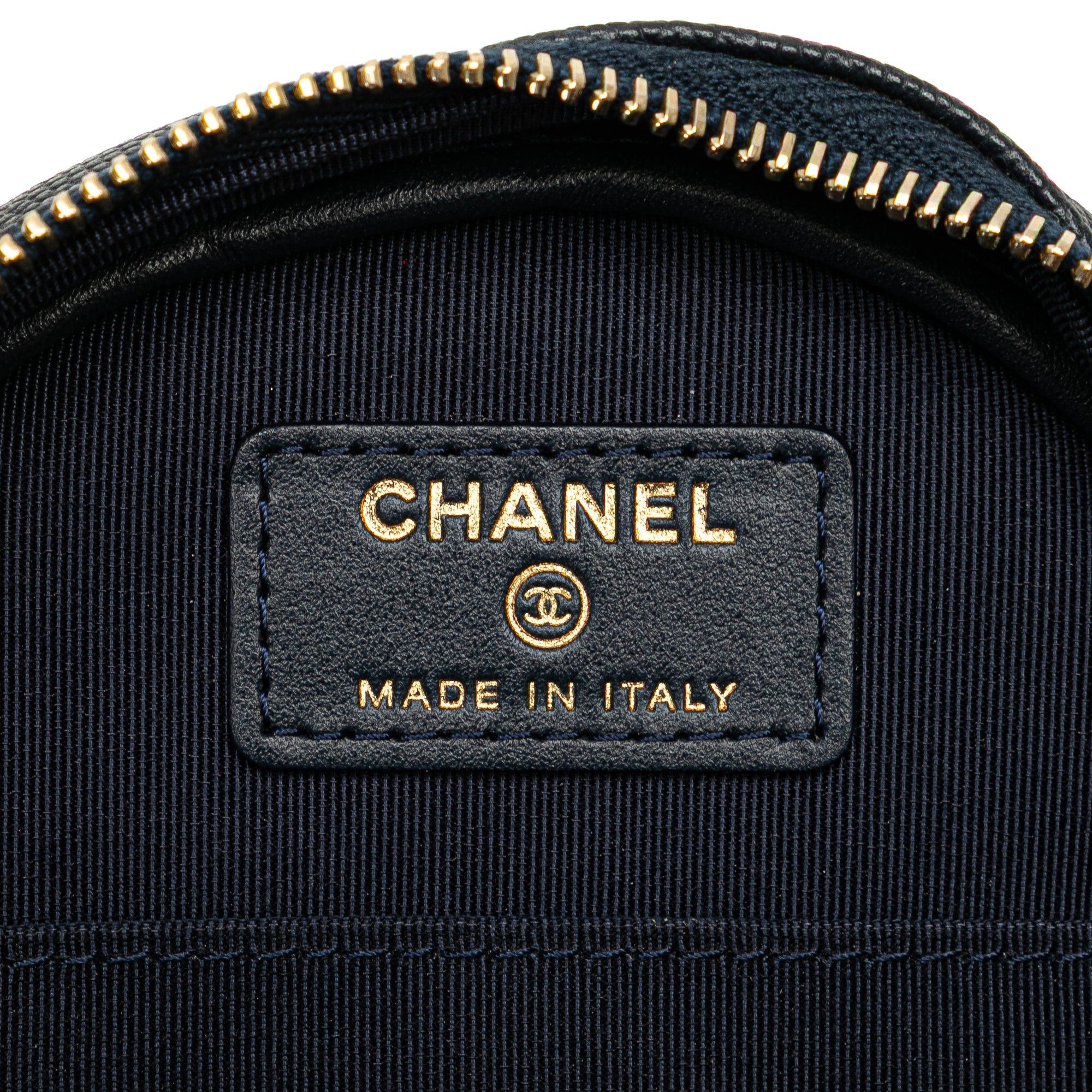 Chanel Chanel CC Quilted Caviar Round Clutch With Chain Blue Size ONE SIZE - 5 Thumbnail
