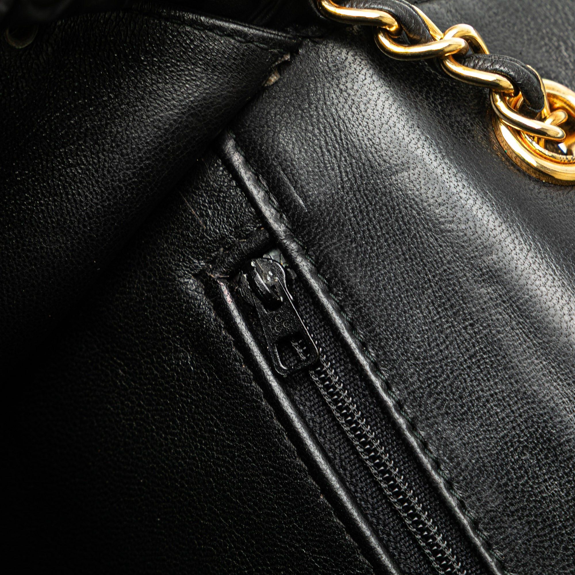 Chanel Chanel CC Quilted Lambskin Full Flap Crossbody Black Size ONE SIZE - 12 Thumbnail