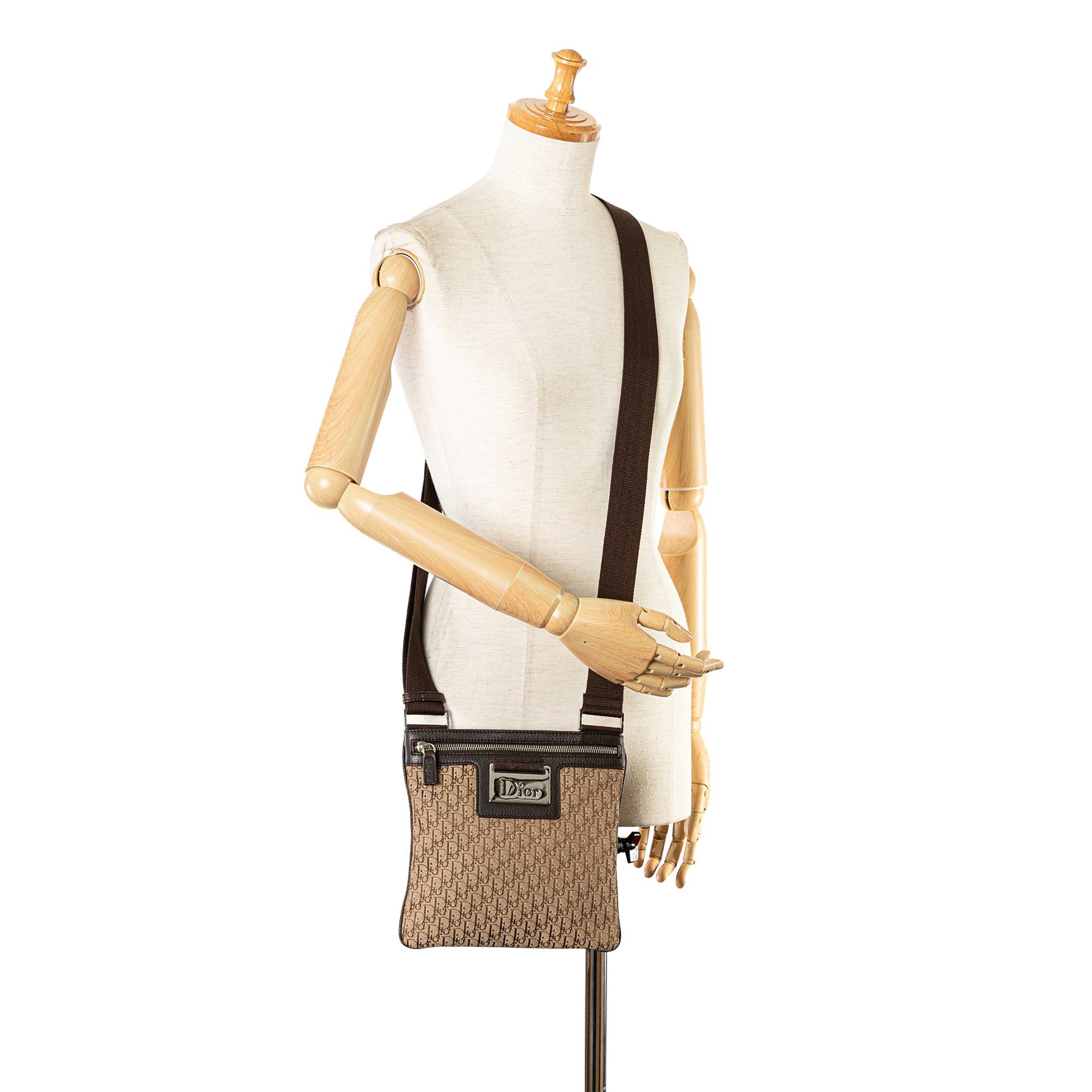 Dior Dior Diorissimo Trotter Canvas Street Chic Crossbody Brown Size ONE SIZE - 8 Thumbnail