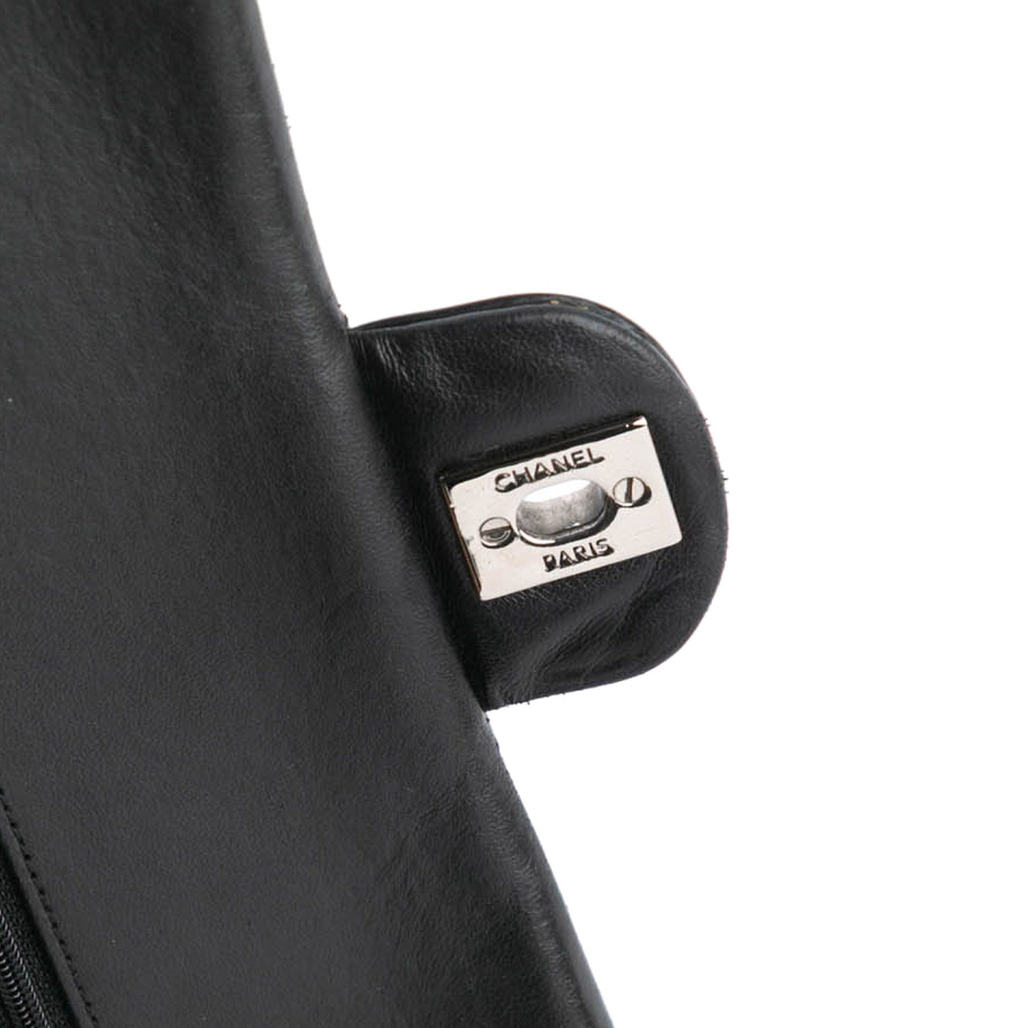 Chanel Chanel Medium Classic Patent Double Flap Black Size ONE SIZE - 8 Thumbnail