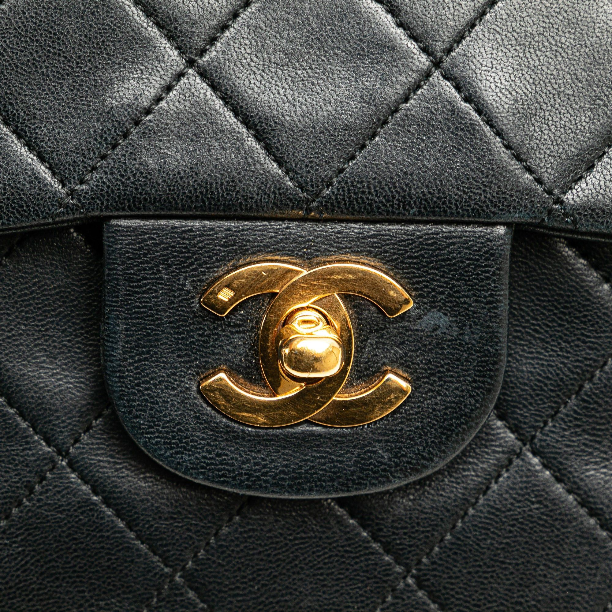 Chanel Chanel Medium Classic Lambskin Double Flap Black Size ONE SIZE - 15 Thumbnail