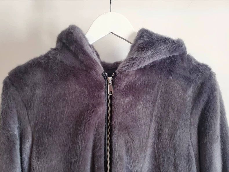 Helmut Lang Helmut Lang Oversized Faux Fur Bomber Jacket Size US S / EU 44-46 / 1 - 4 Thumbnail