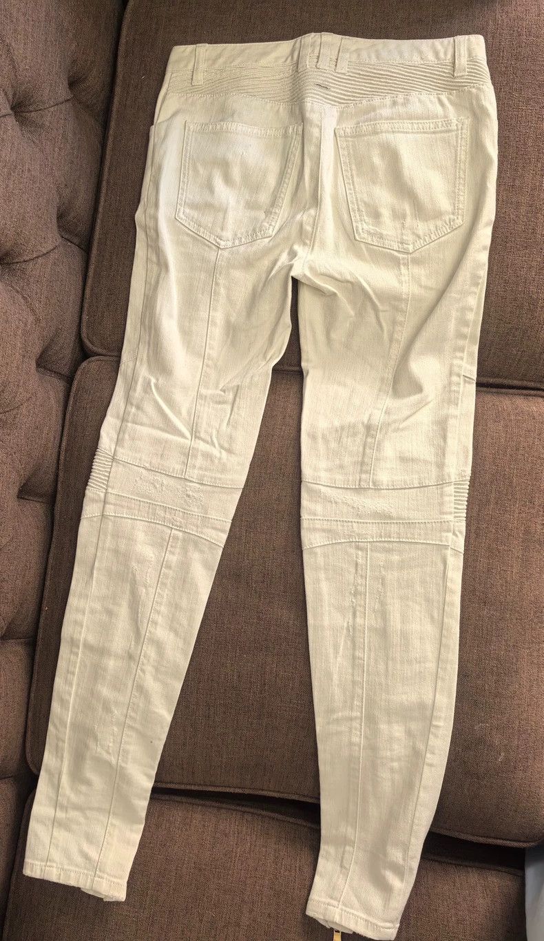 Balmain Classic White Denim Pants with Gold Buttons Size US 28 / EU 44 - 6 Thumbnail