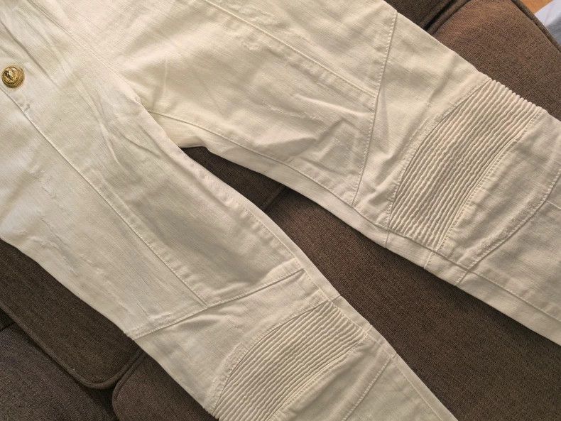 Balmain Classic White Denim Pants with Gold Buttons Size US 28 / EU 44 - 4 Thumbnail