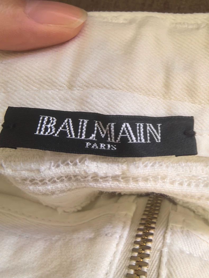 Balmain Classic White Denim Pants with Gold Buttons Size US 28 / EU 44 - 5 Thumbnail