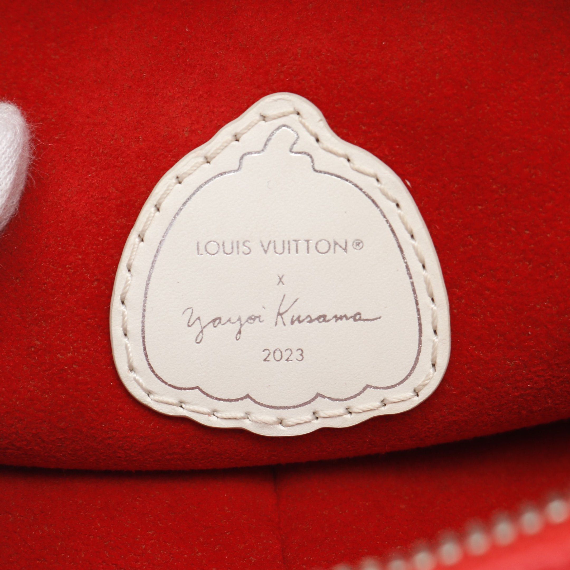 Louis Vuitton Louis Vuitton Louis Vuitton * Yayoi Kusama Monogram Empreinte Handbag Leather Red White Size ONE SIZE - 4 Thumbnail
