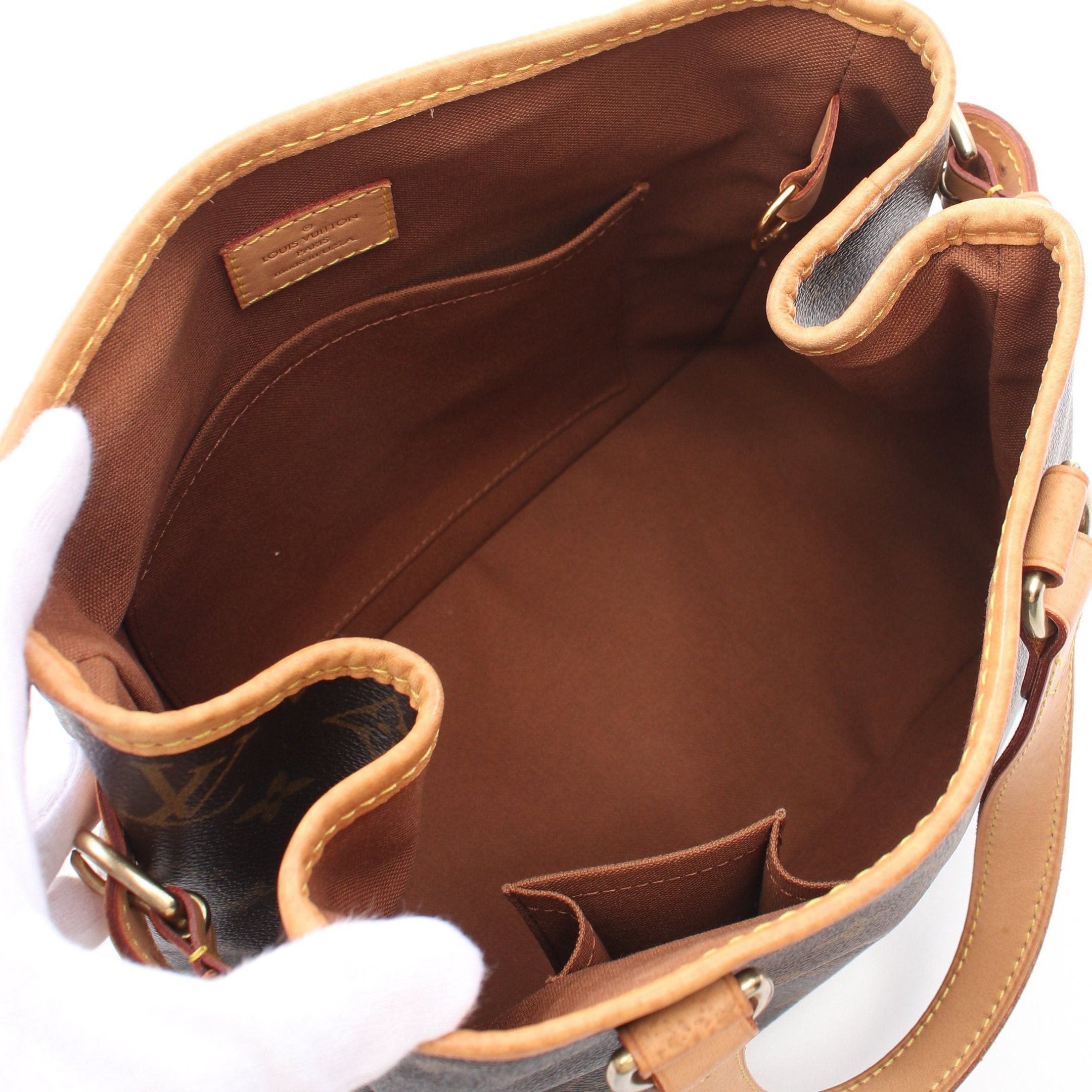 Louis Vuitton Louis Vuitton Batignolles Monogram Handbag Leather Brown Size ONE SIZE - 3 Thumbnail