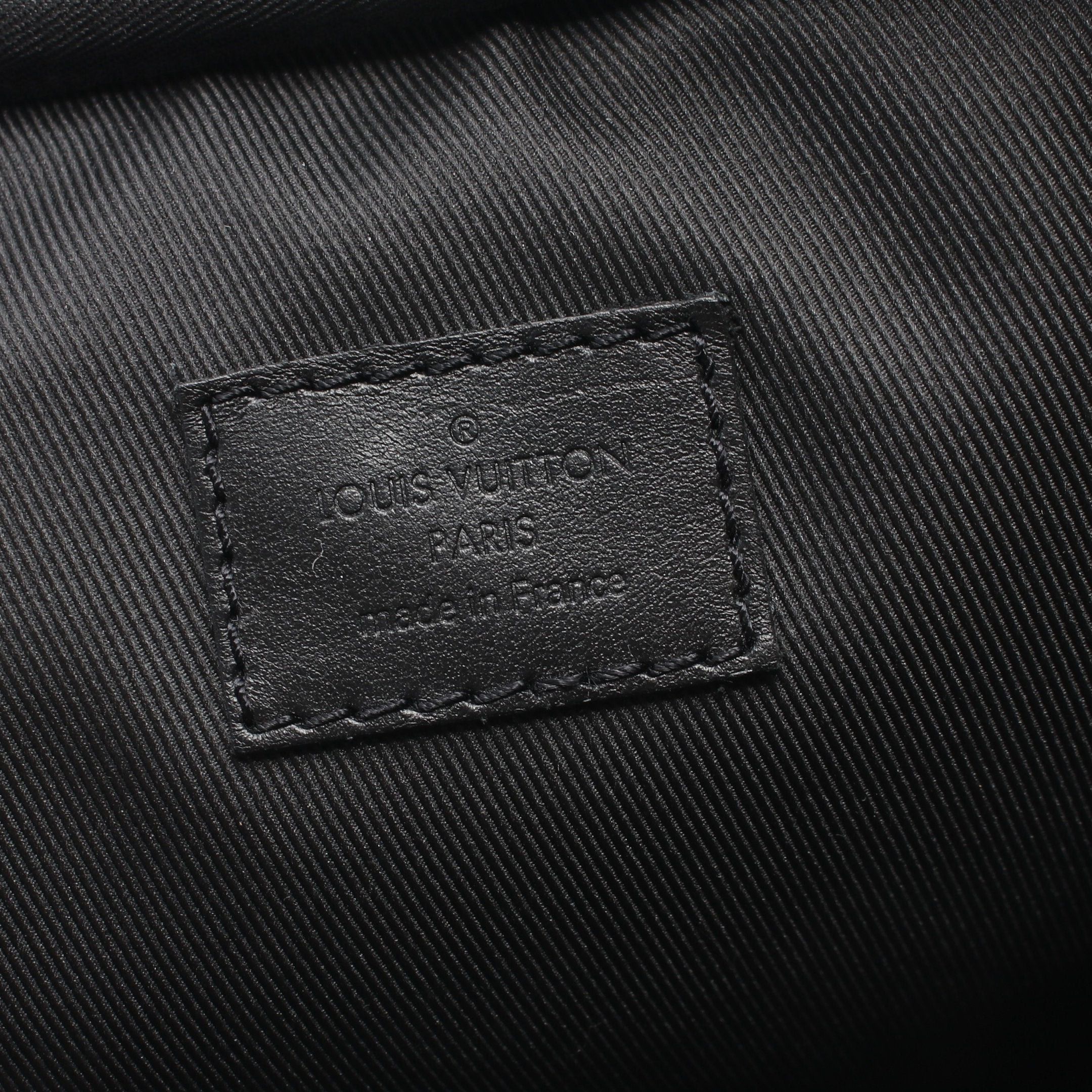 Louis Vuitton Louis Vuitton Scott Messenger Damier Graphite Shoulder Bag Leather Black Size ONE SIZE - 4 Thumbnail