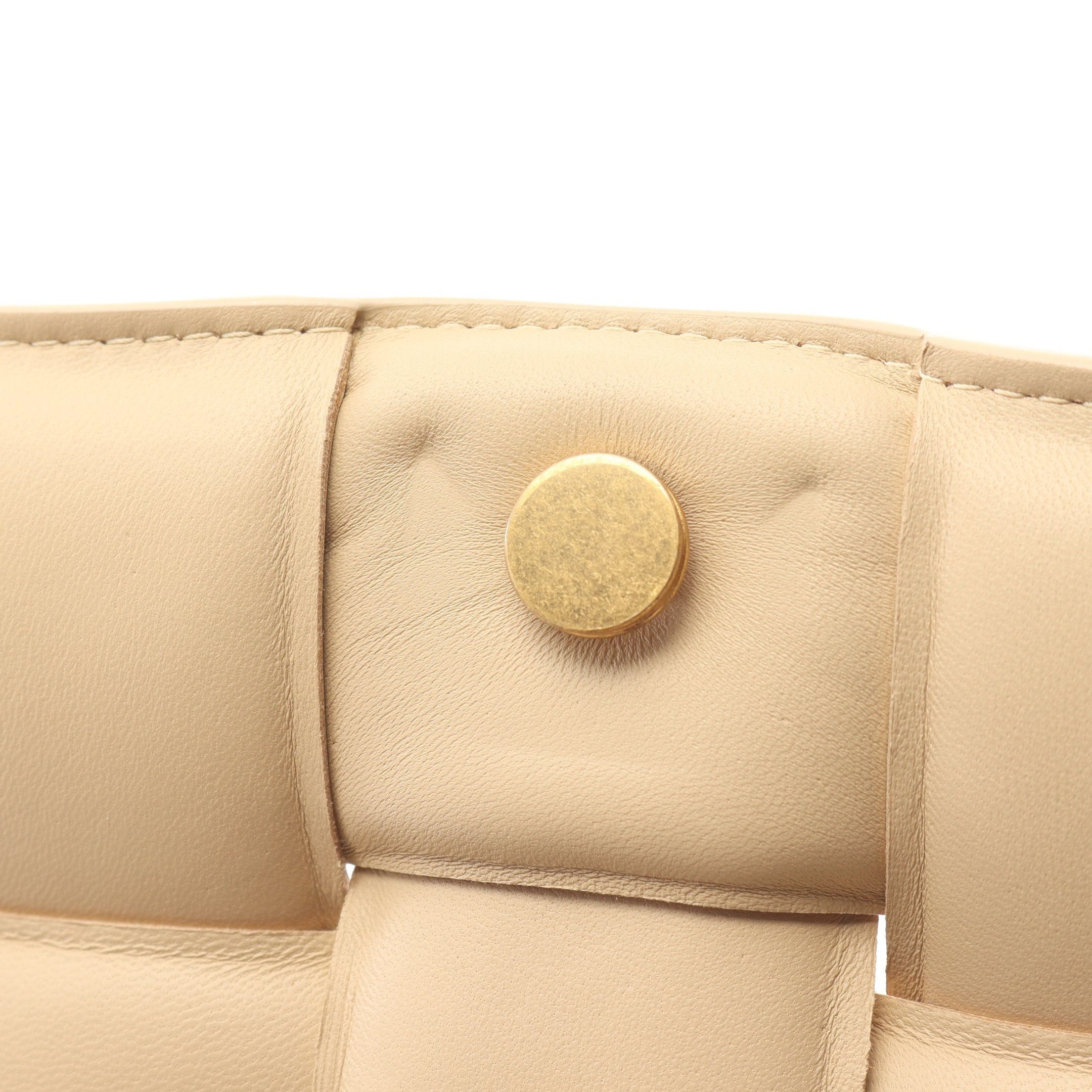 Bottega Veneta Bottega Veneta Padet Cassette Intrecciato Shoulder Bag Leather Beige Size ONE SIZE - 6 Thumbnail