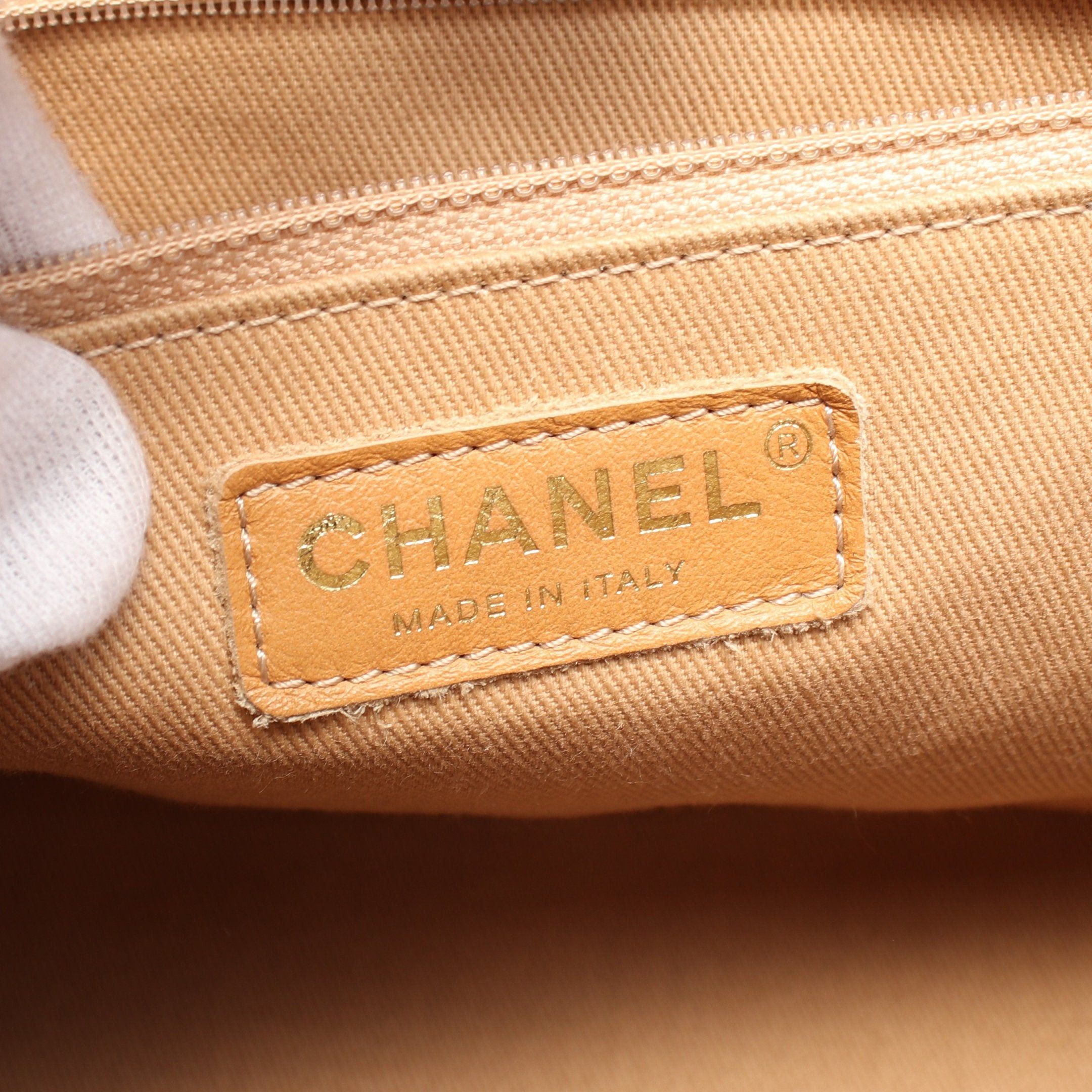 Chanel Chanel Business Affinity Matelasse Chain Shoulder Bag Caviar Skin Pink Beige Gold Hardware Size ONE SIZE - 4 Thumbnail