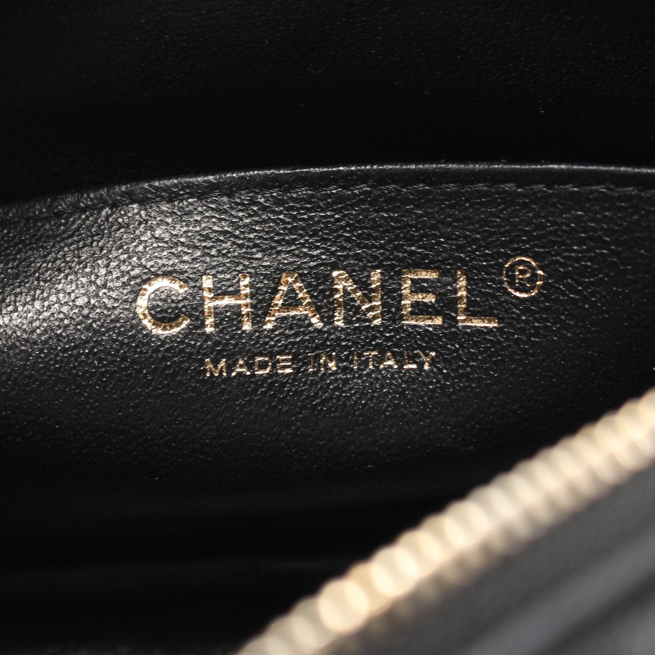 Chanel Chanel Matelasse Camera Bag Chain Shoulder Lambskin Black Gold Hardware Size ONE SIZE - 4 Thumbnail