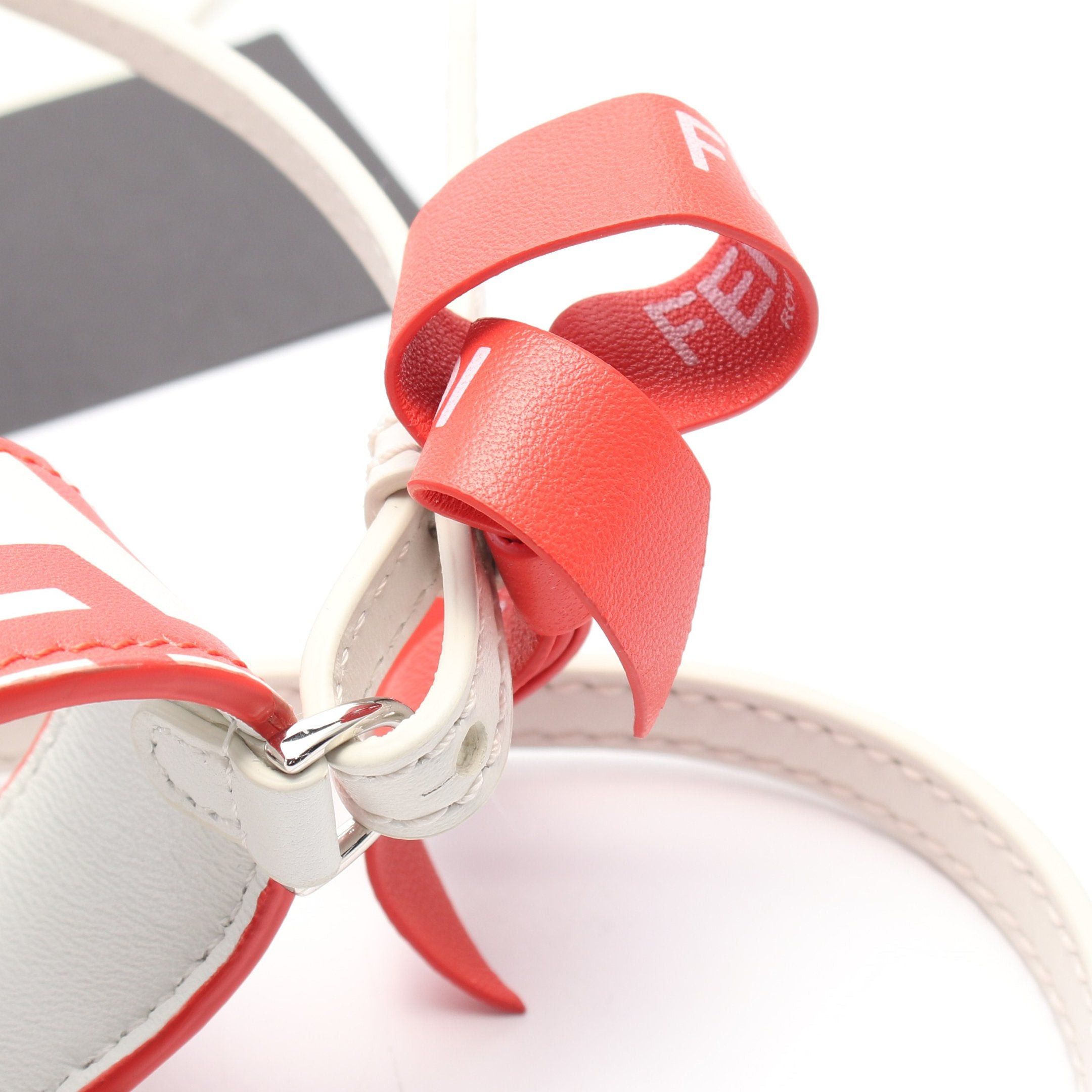 Fendi Fendi Fendi * Marc Jacobs Mini Bustina Bunny Handbag Leather Red Off White Size ONE SIZE - 5 Thumbnail