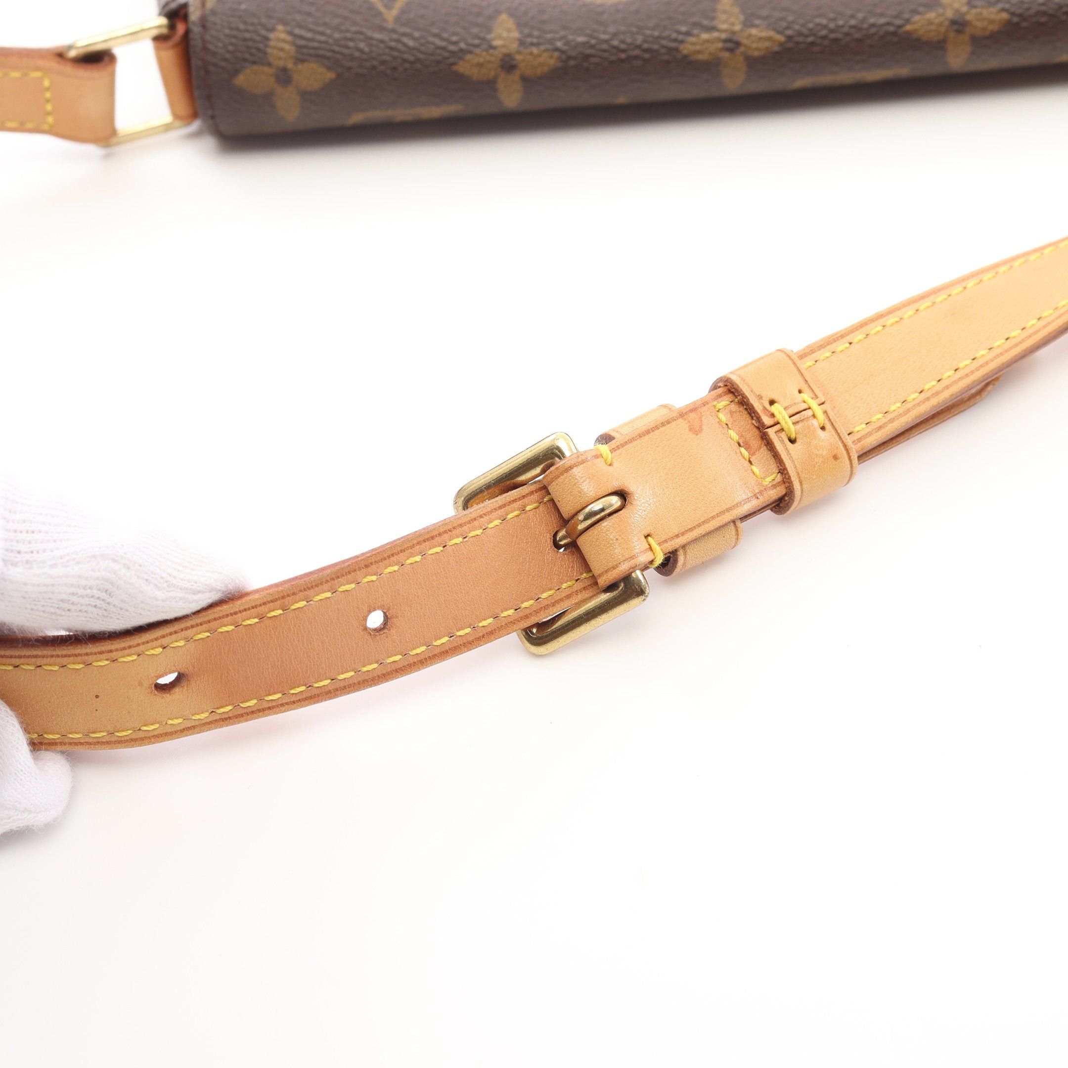 Louis Vuitton Louis Vuitton Musette Tango Short Strap Monogram Shoulder Bag Leather Brown Size ONE SIZE - 12 Thumbnail