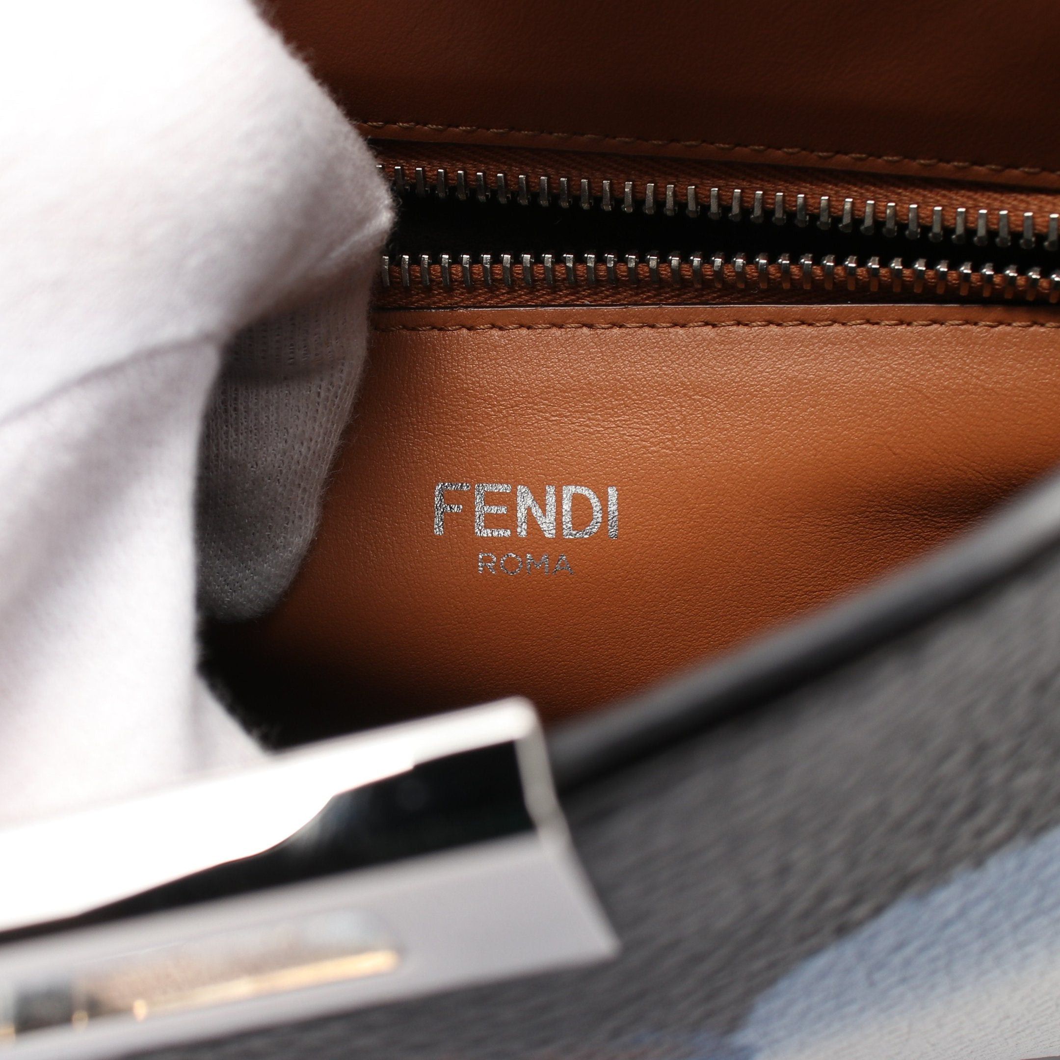 Fendi Fendi Peekaboo Iseeu Isee U X-Cross Handbag Leather Black White Blue Size ONE SIZE - 4 Thumbnail